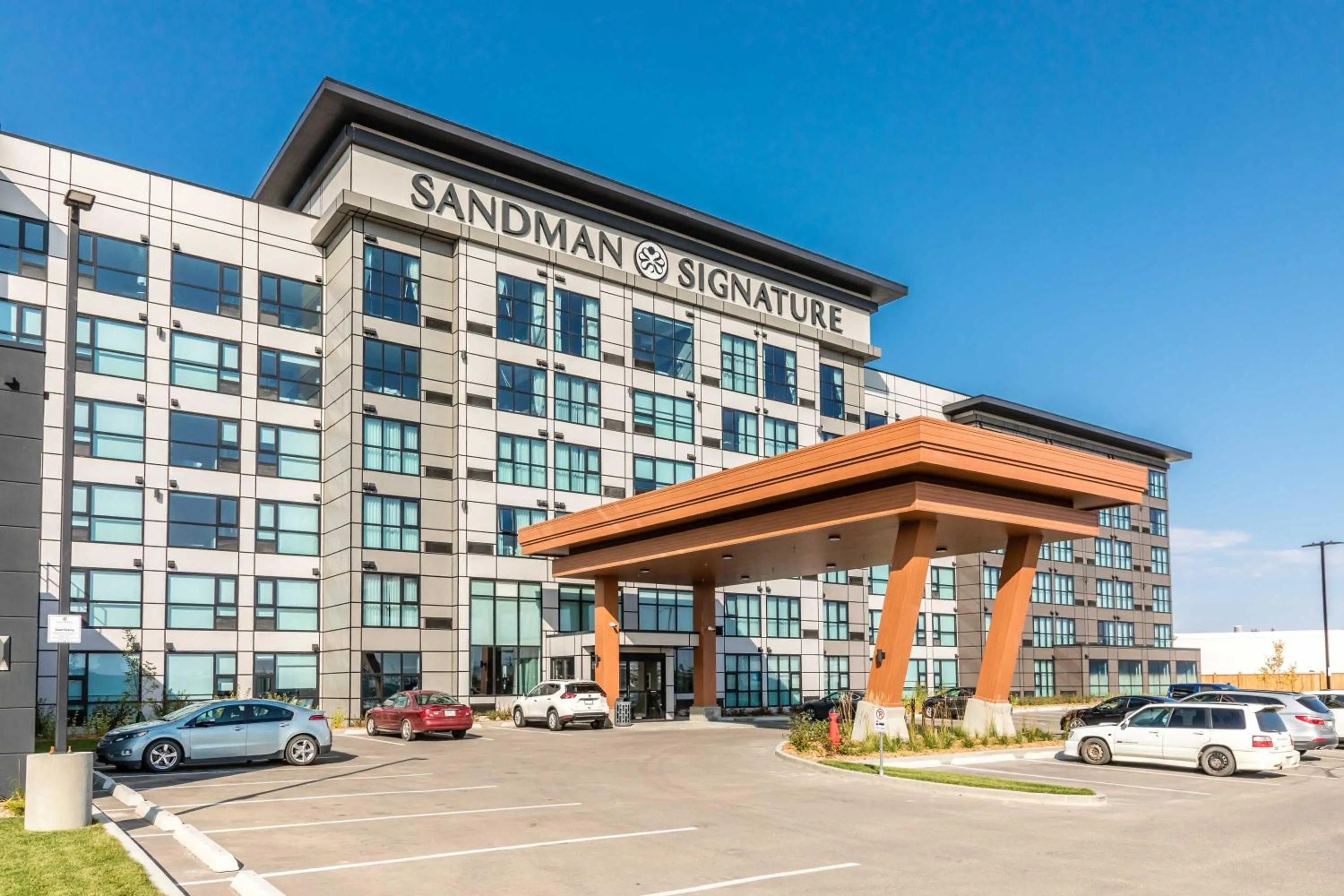 Property building in Sandman Signature Saskatoon South Hotel