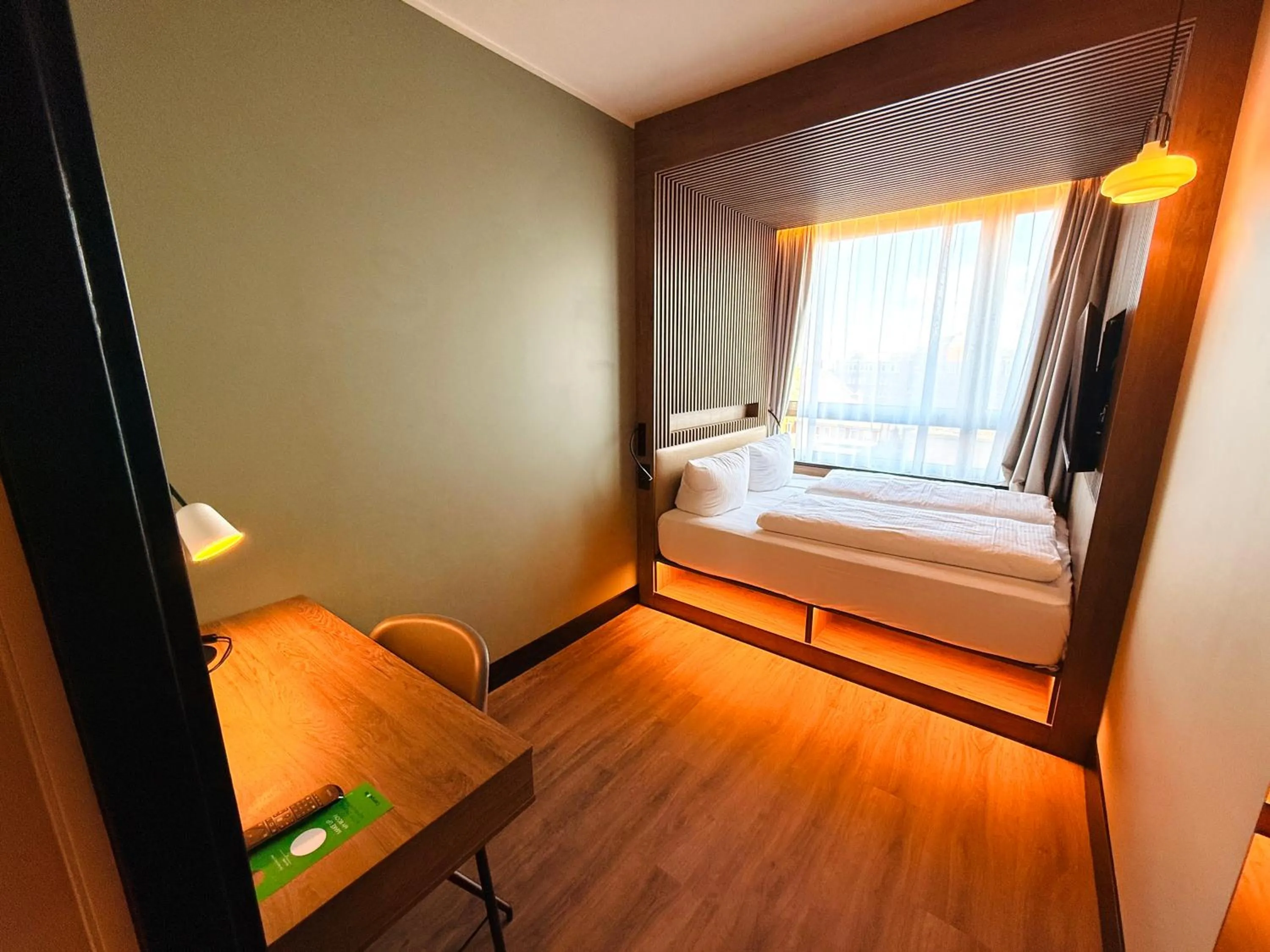 Bed in Hotel Astor Kiel by Campanile