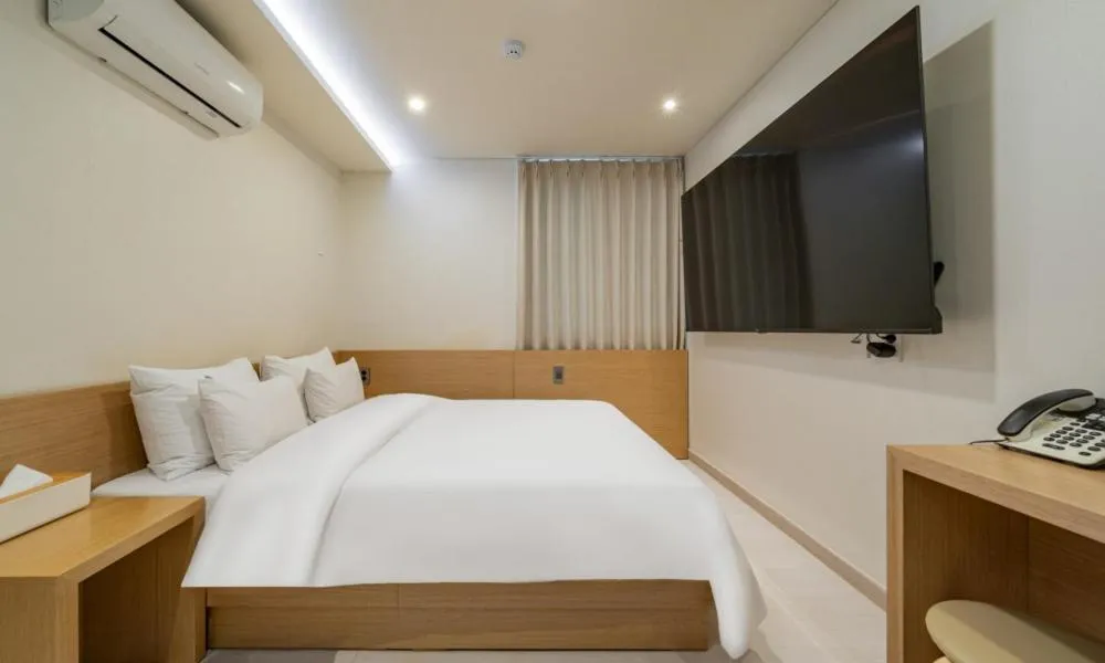 Bed in H Avenue Chuncheon