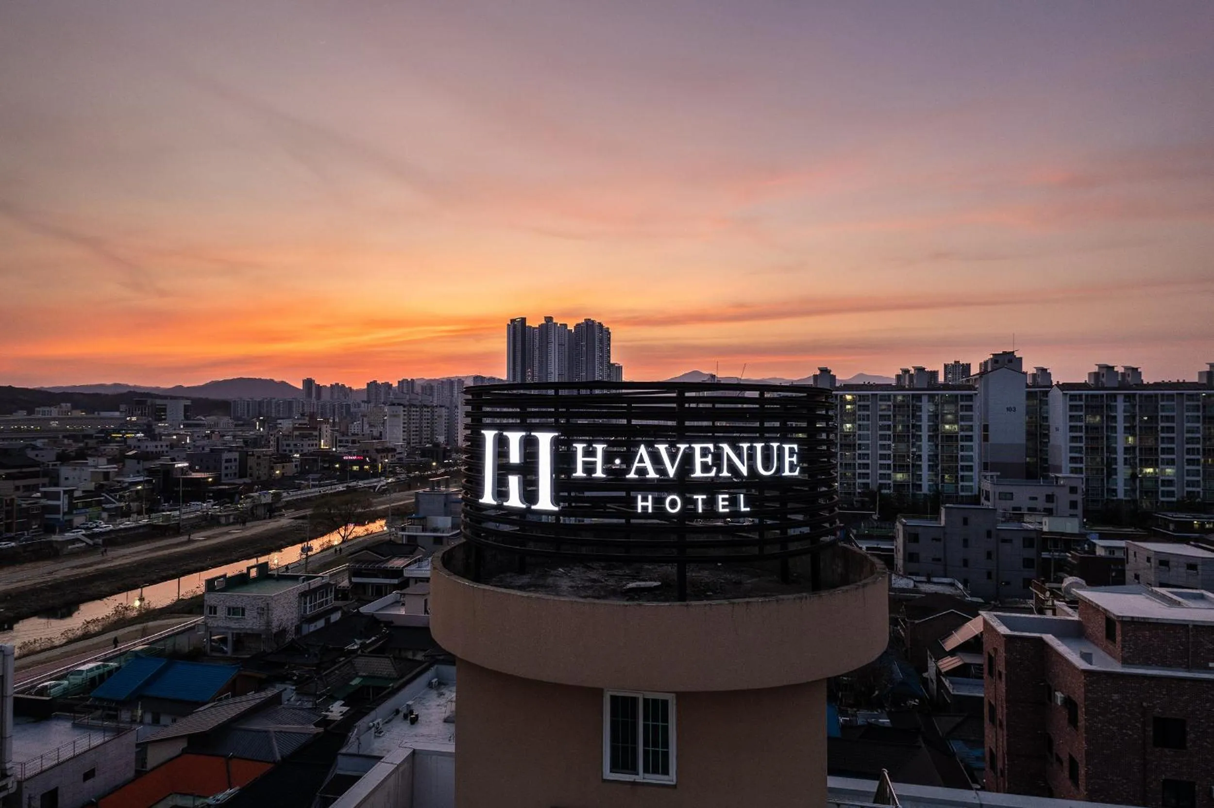 H Avenue Chuncheon