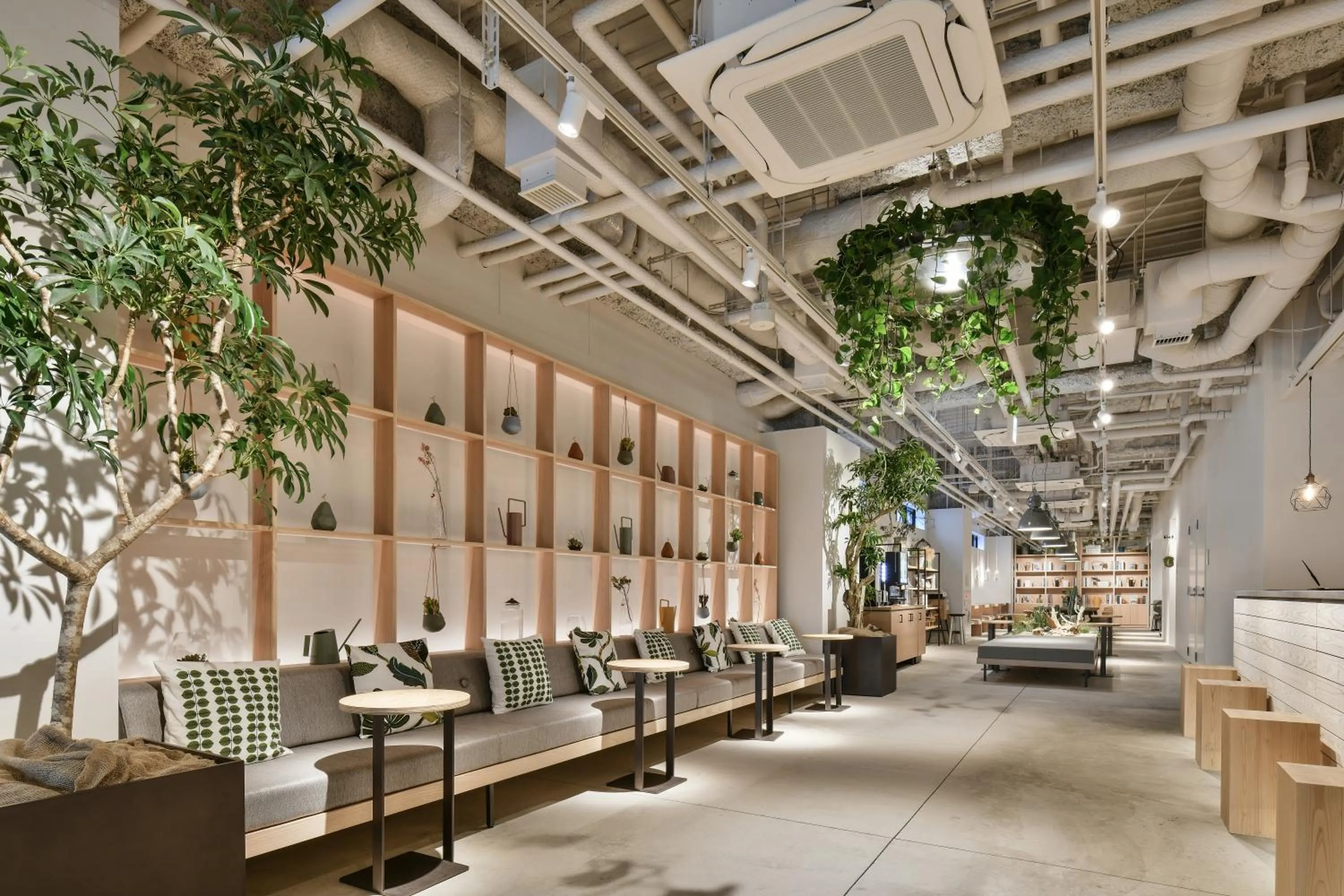 Lounge or bar in REF Omiya by VESSEL HOTELS