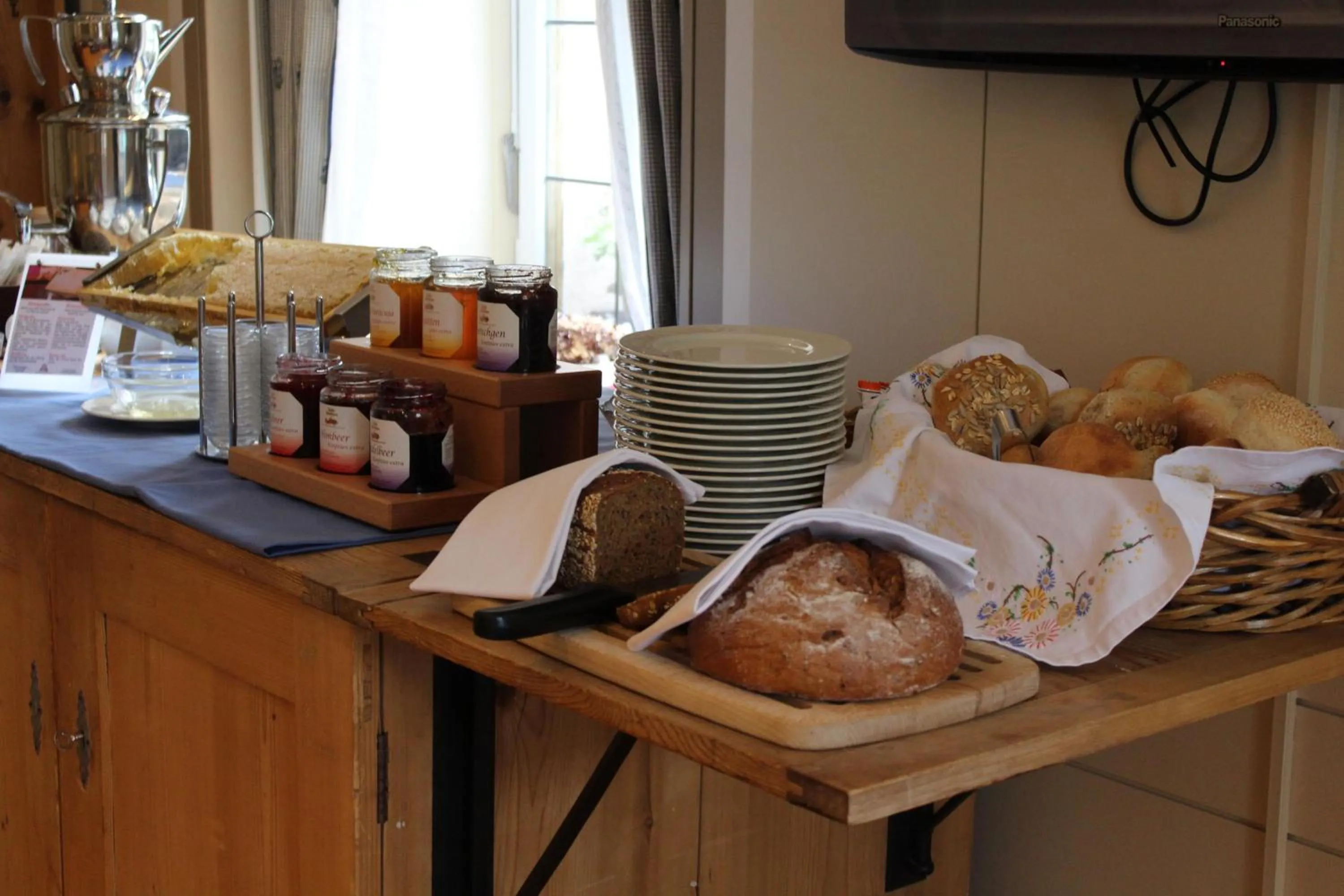 Breakfast in Goldener Adler Oberried - Hotel & Appartements