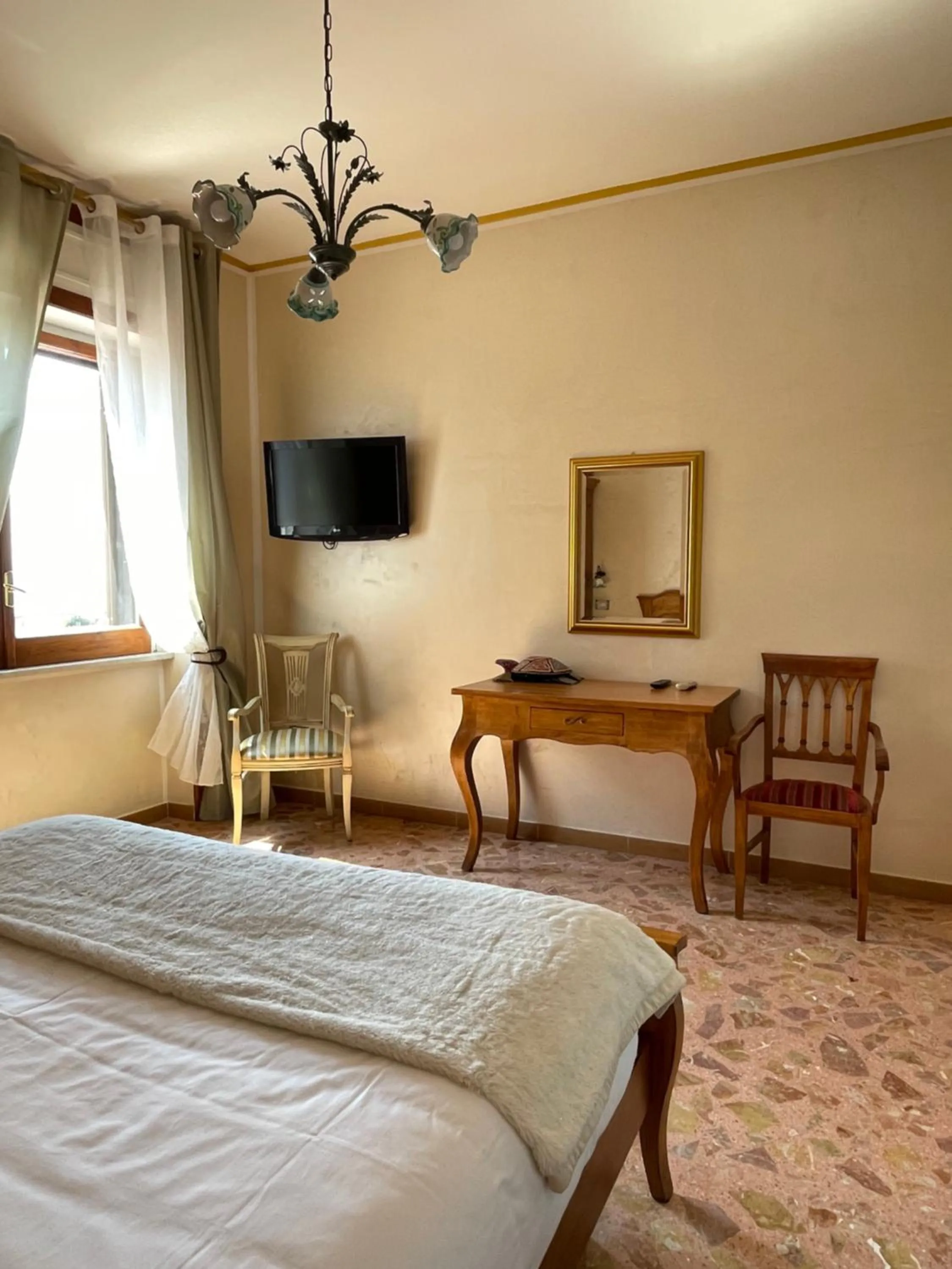 Photo of the whole room, Bed in Bellavista Costa d'Amalfi