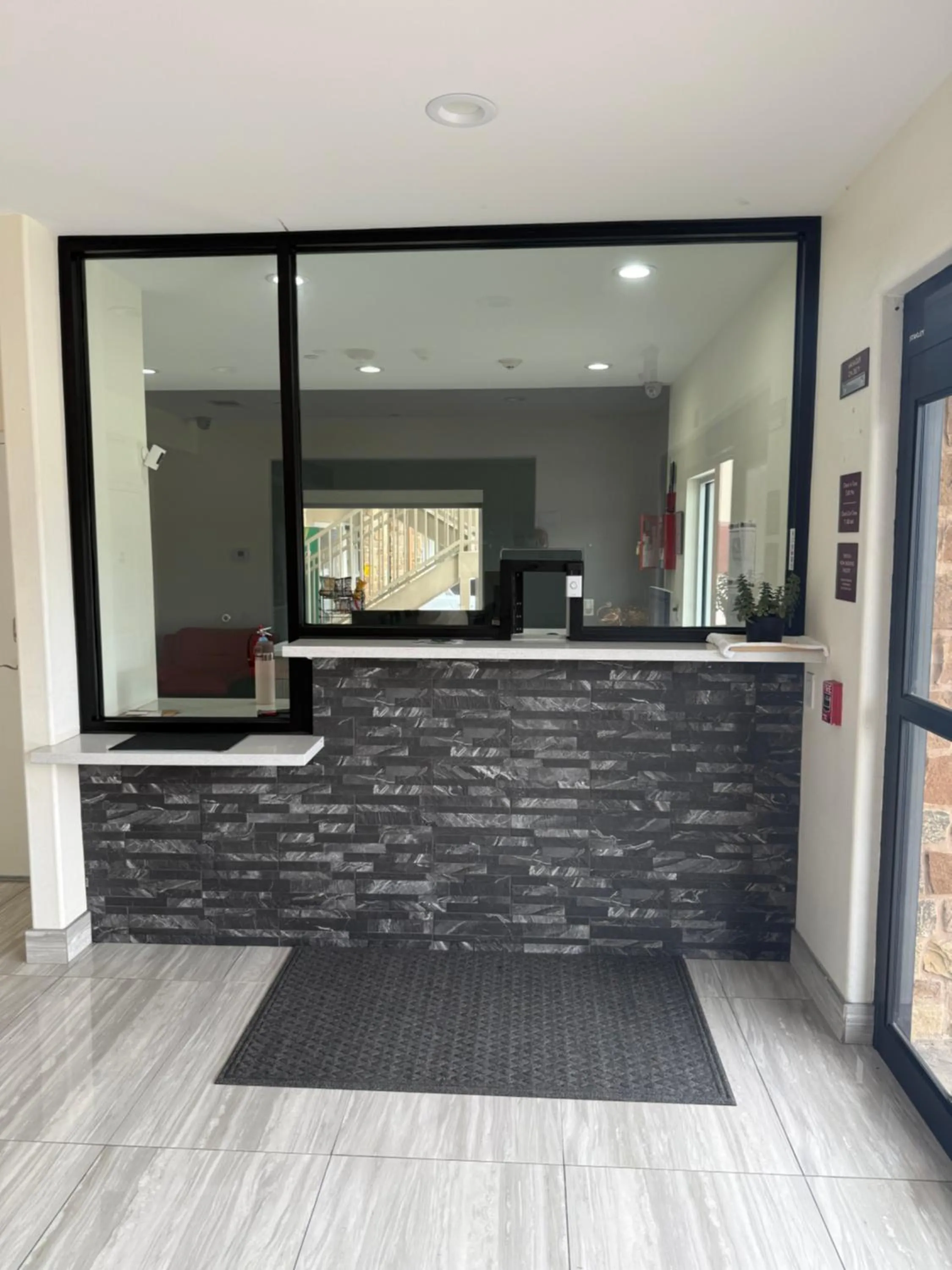 Regency Inn & Suites Humble FM1960 - IAH Airport