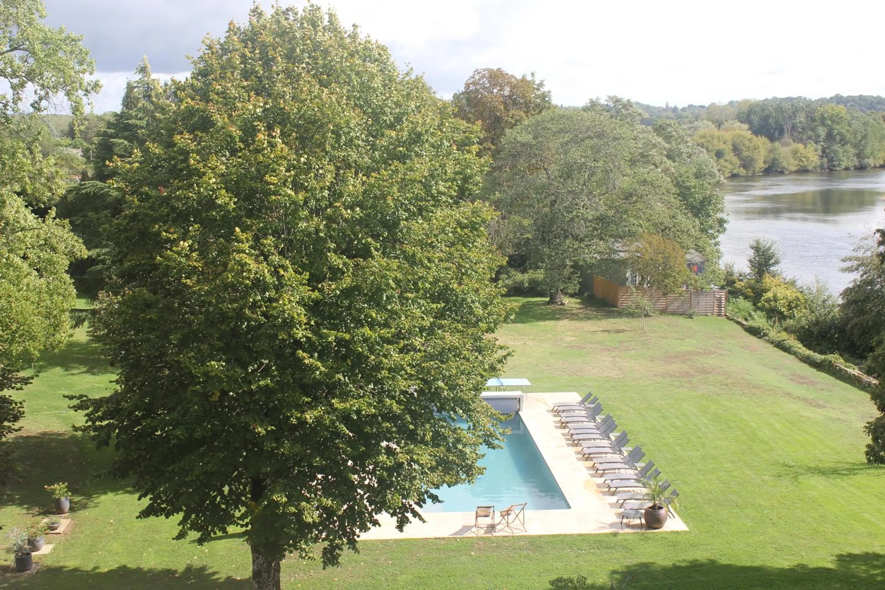 Swimming pool in Château Destinée