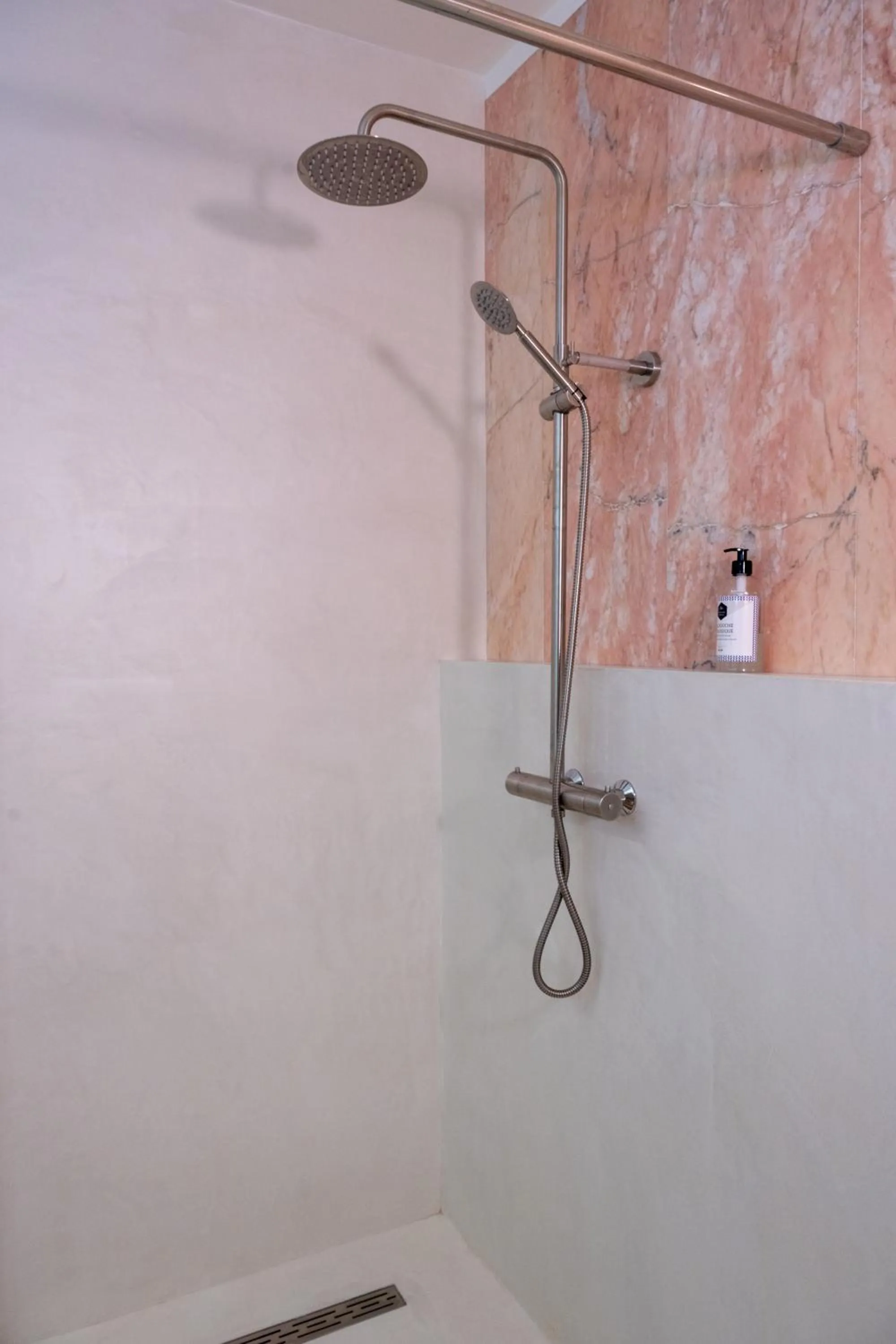 Bathroom in Château Destinée