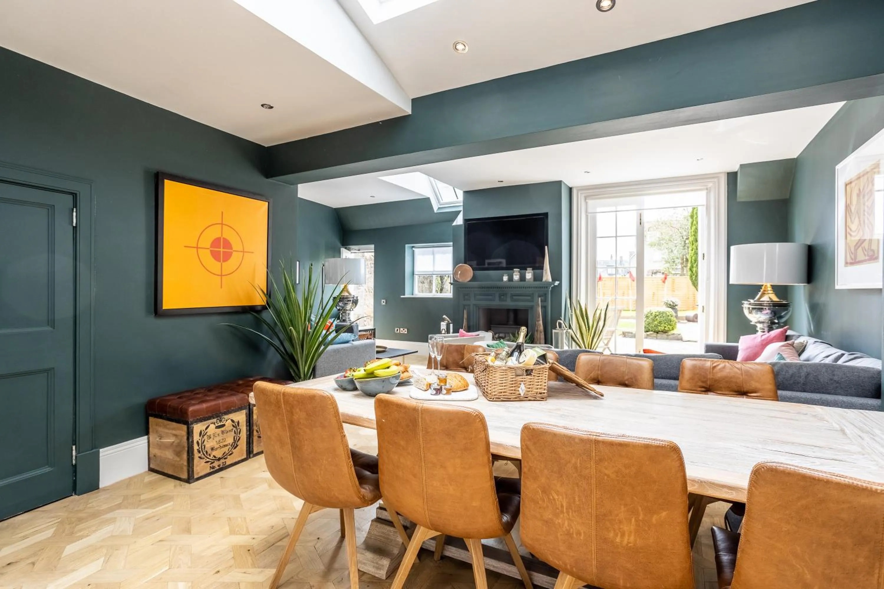 Kitchen or kitchenette in No1 Apartments & Bedrooms St Andrews - St Mary's