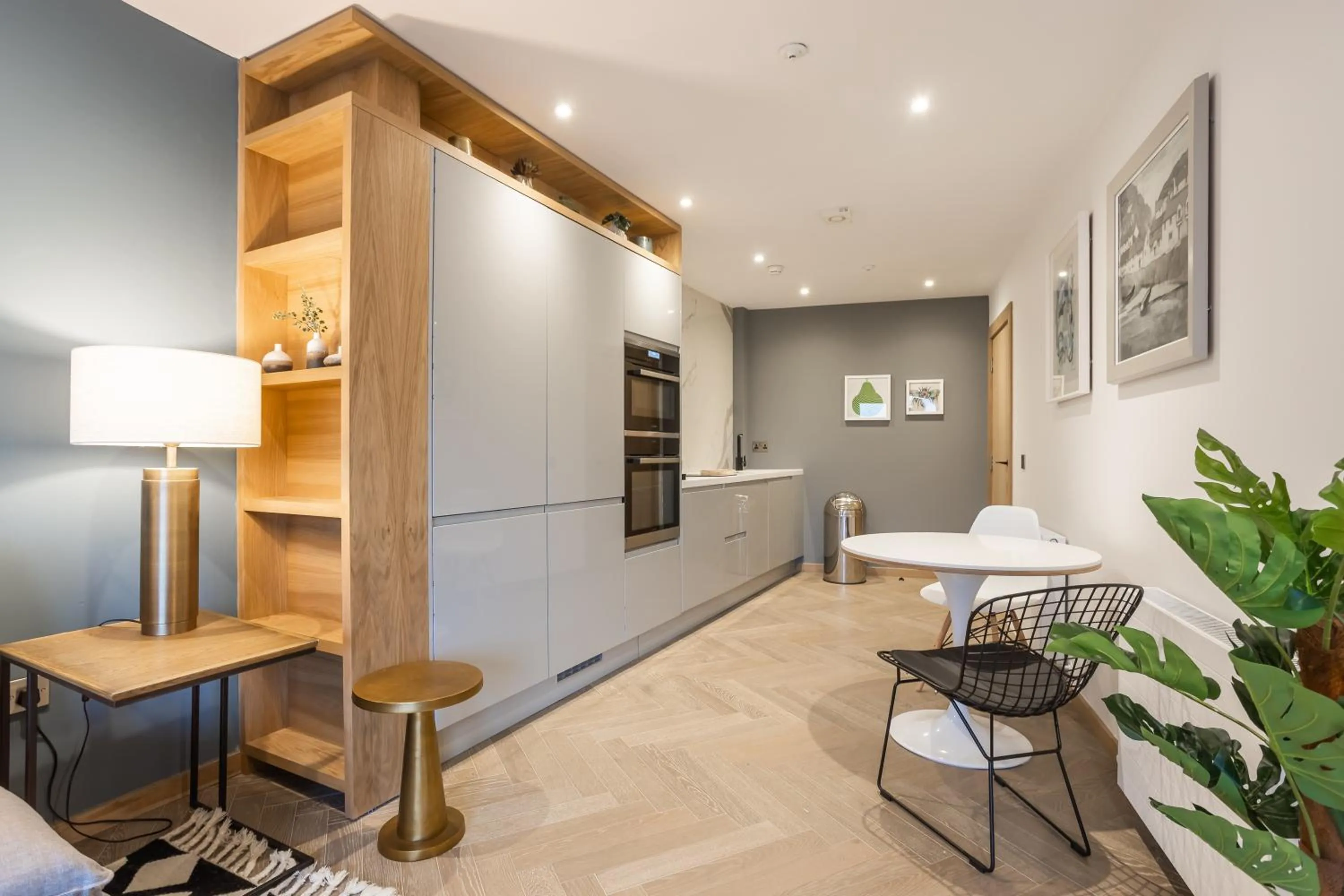 Kitchen or kitchenette in No1 Apartments & Bedrooms St Andrews - St Mary's