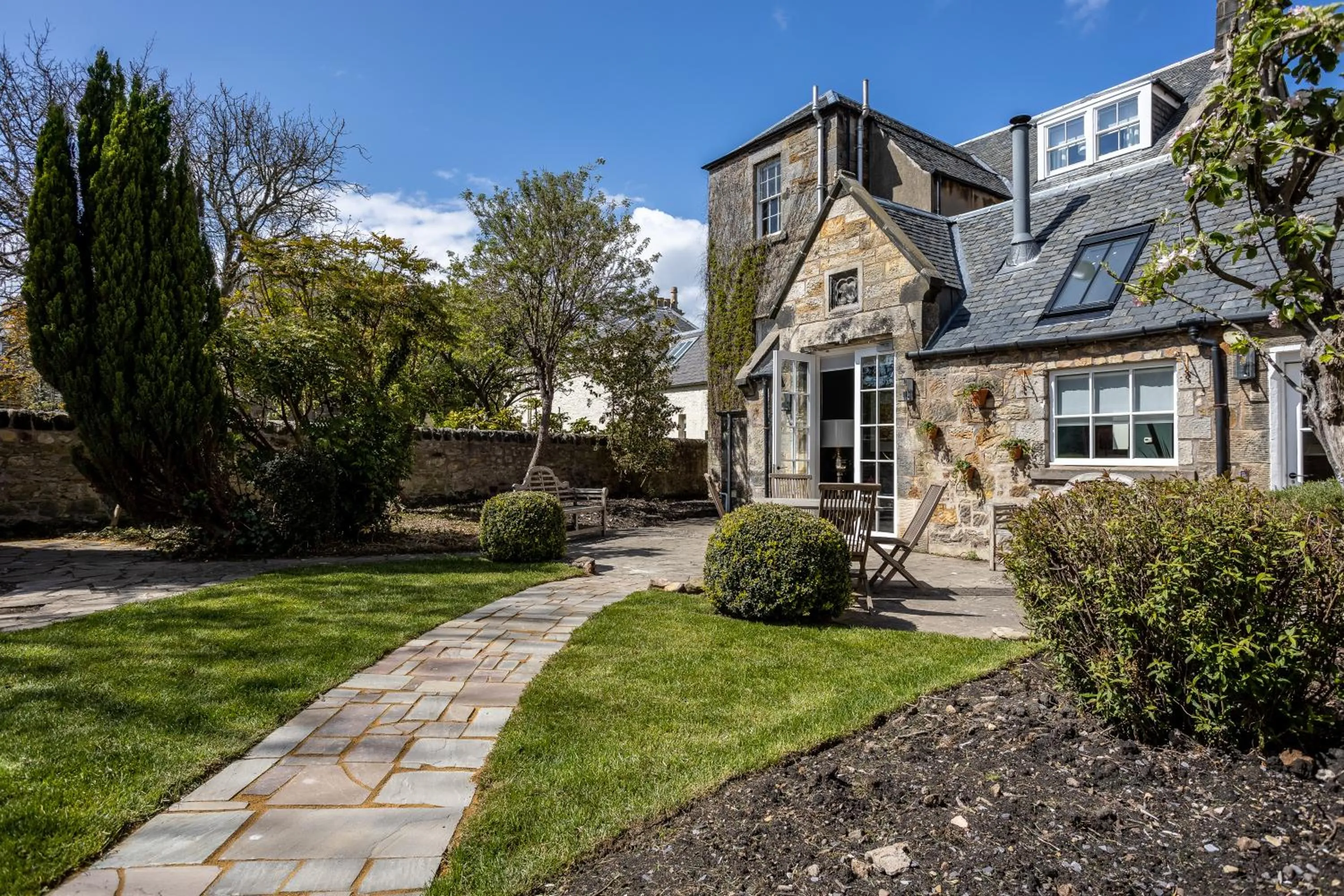 Garden in No1 Apartments & Bedrooms St Andrews - St Mary's