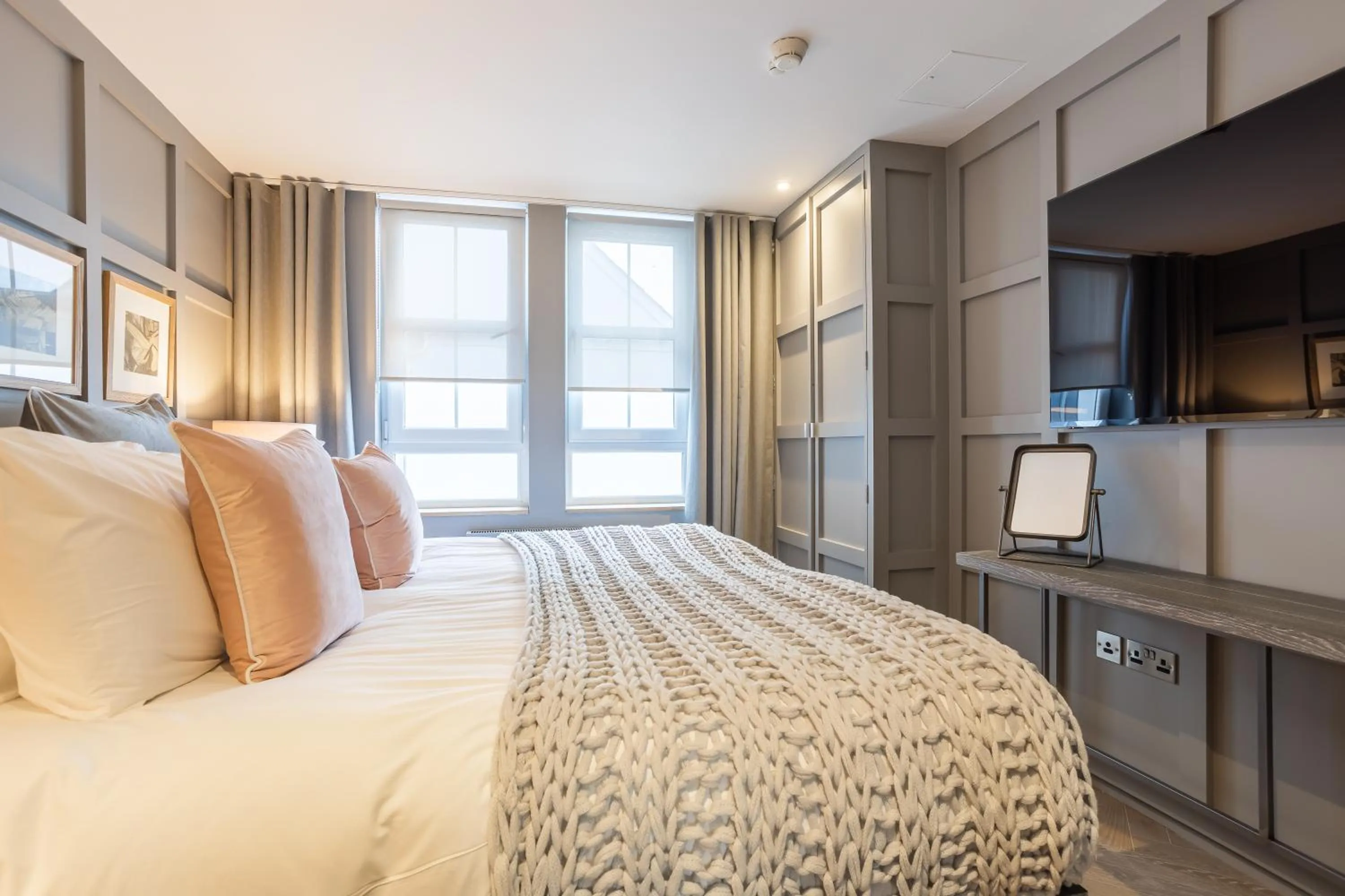 Bedroom, Bed in No1 Apartments & Bedrooms St Andrews - St Mary's