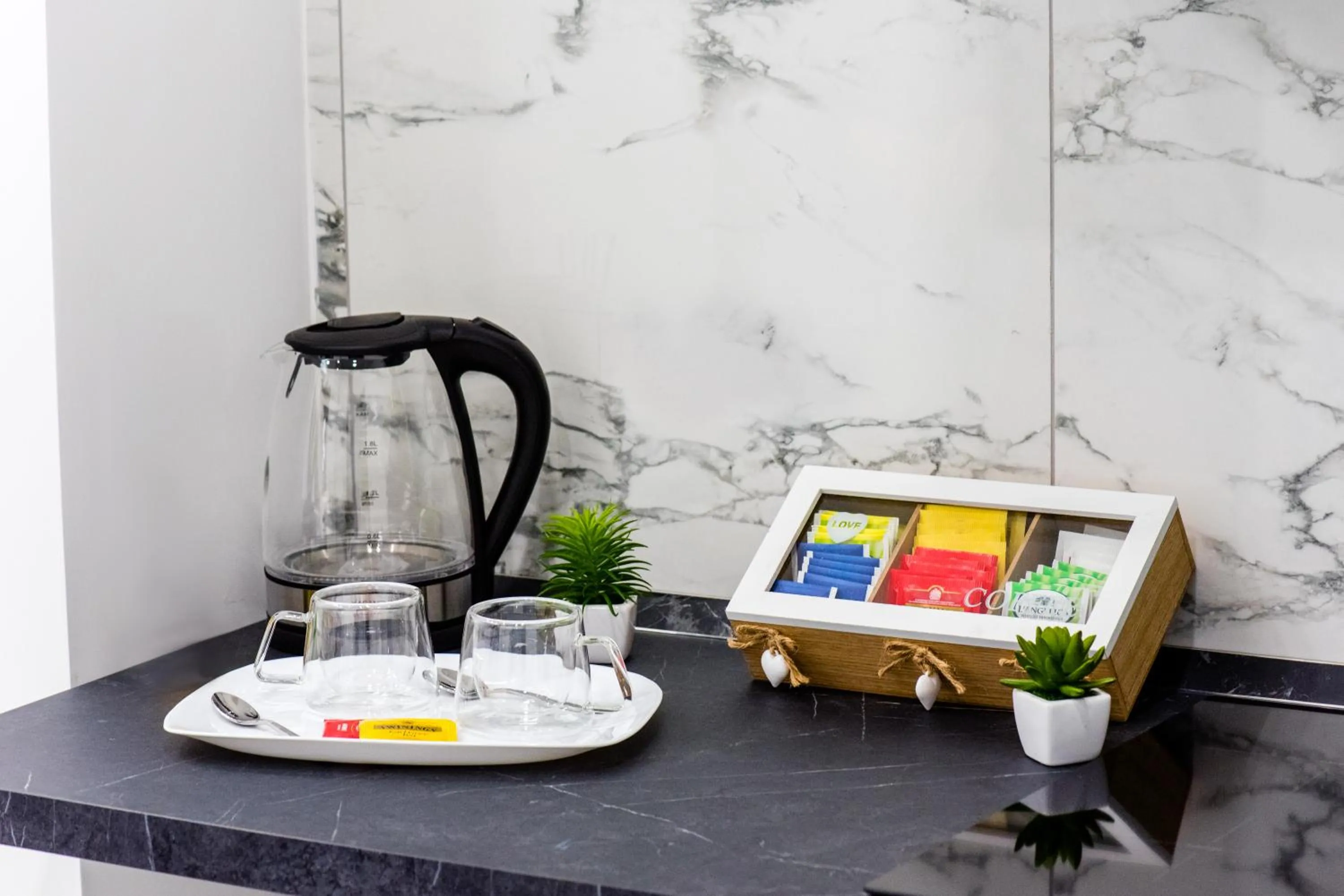 Coffee/tea facilities in Elly's B&B