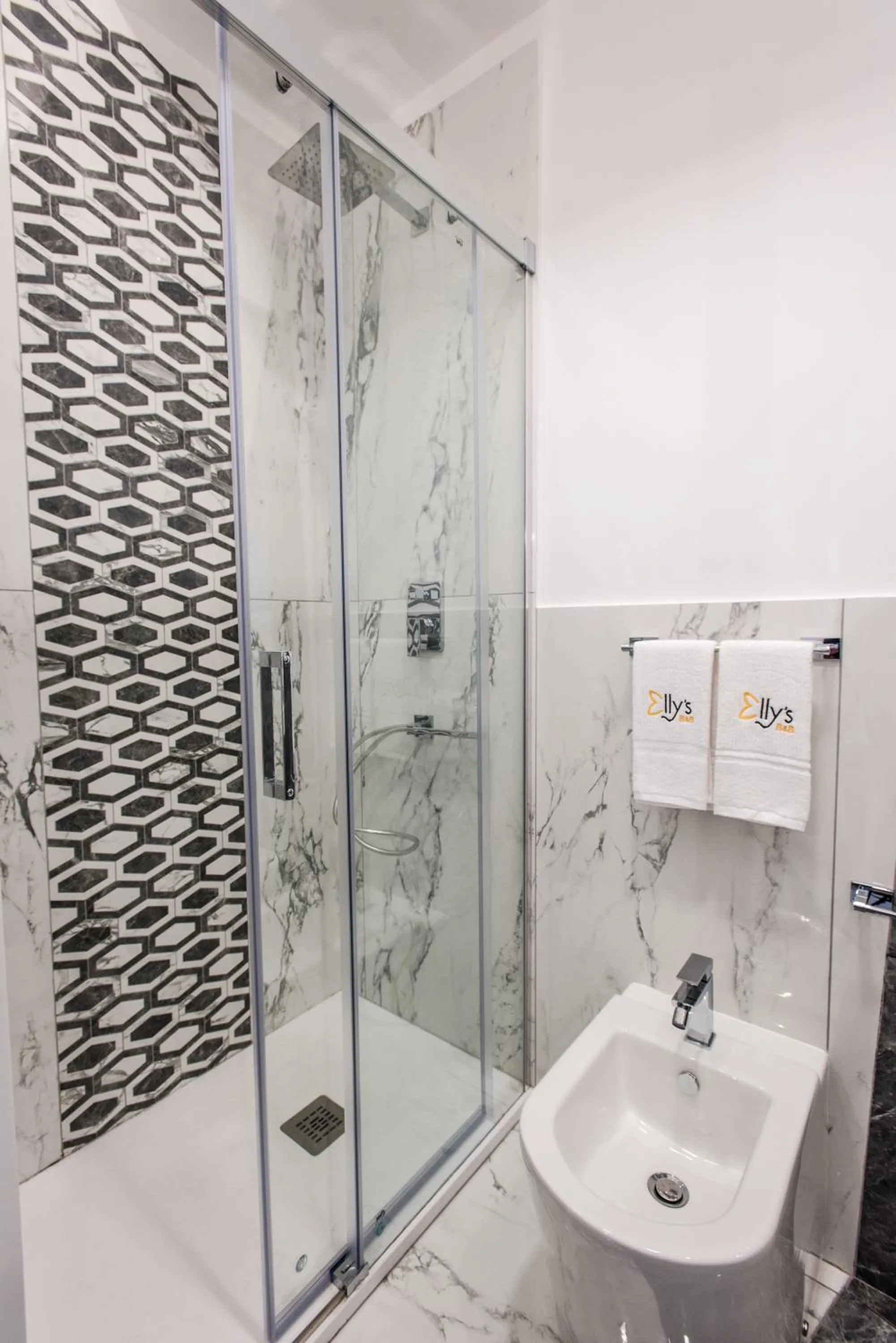 Bathroom in Elly's B&B