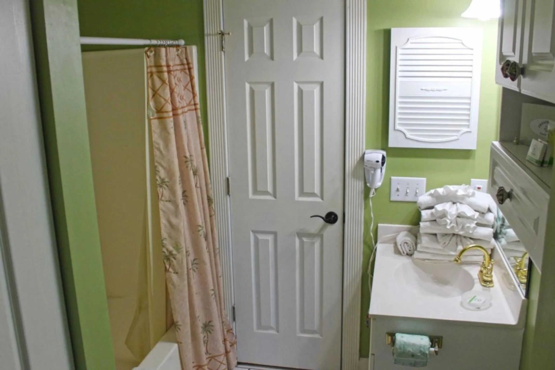 Bathroom in Magnolia Place by Palmetto Vacations