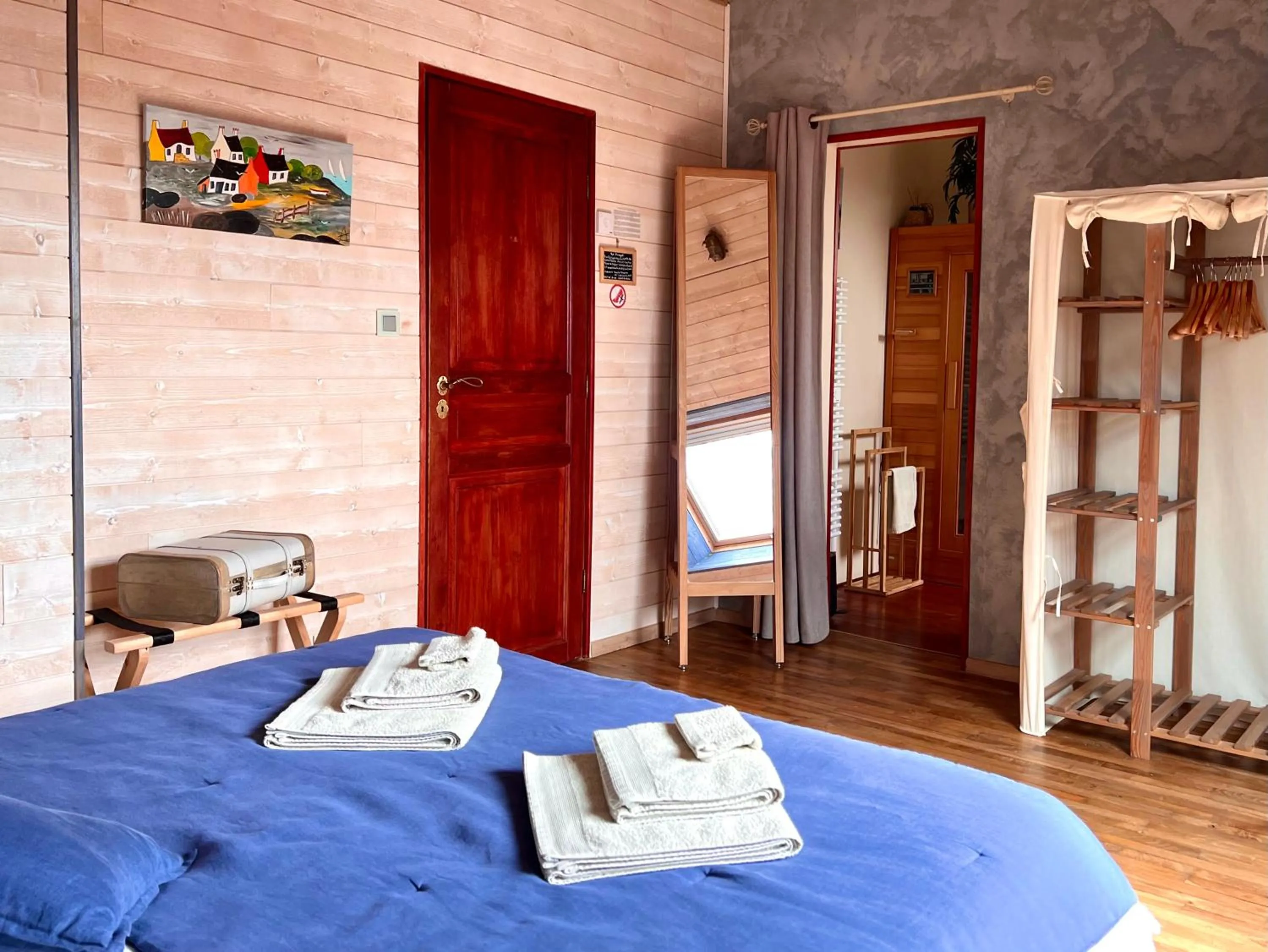 Toilet, Bed in La Bisquine