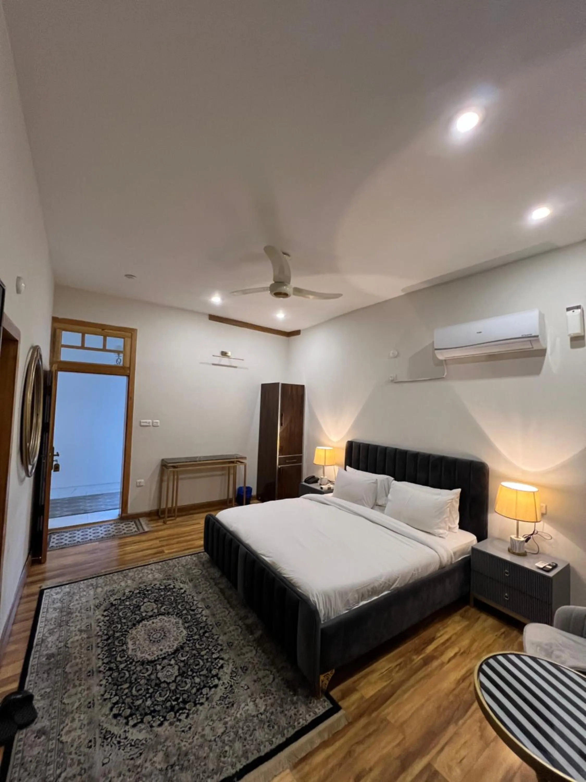 Bed in ISLE OF HIGHLAND TOURS Guest House