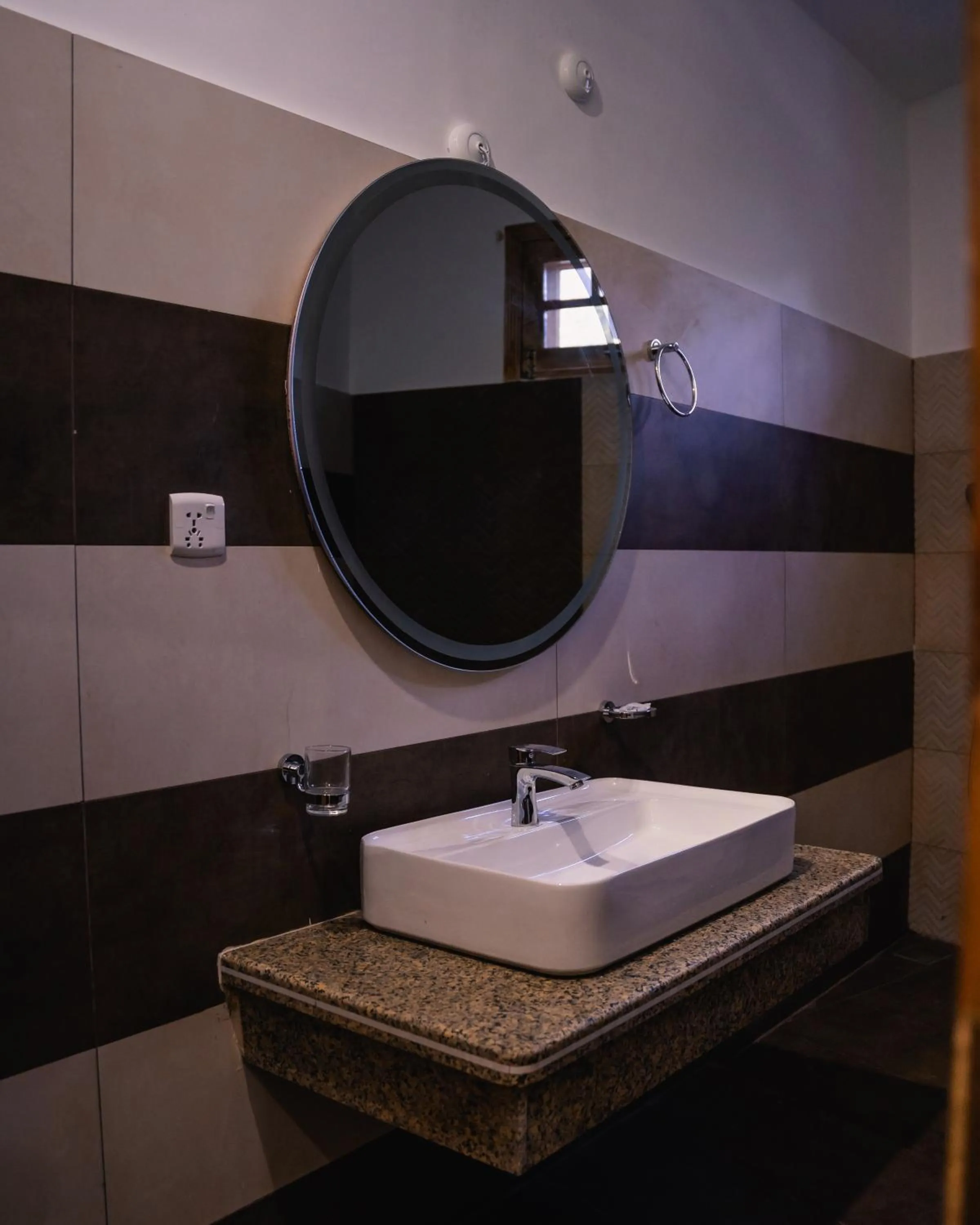 Bathroom in ISLE OF HIGHLAND TOURS Guest House