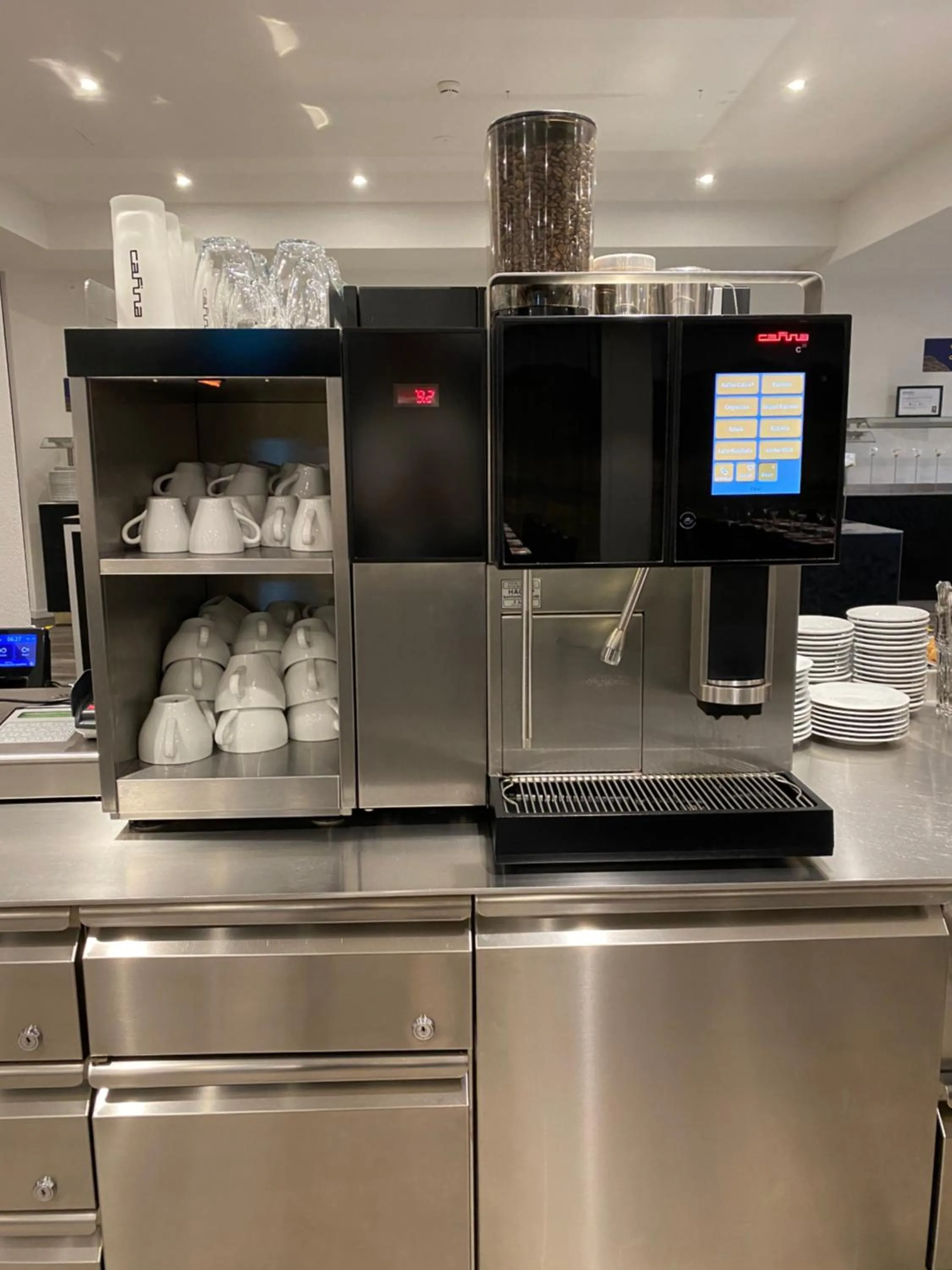 Continental breakfast in K BUSINESS