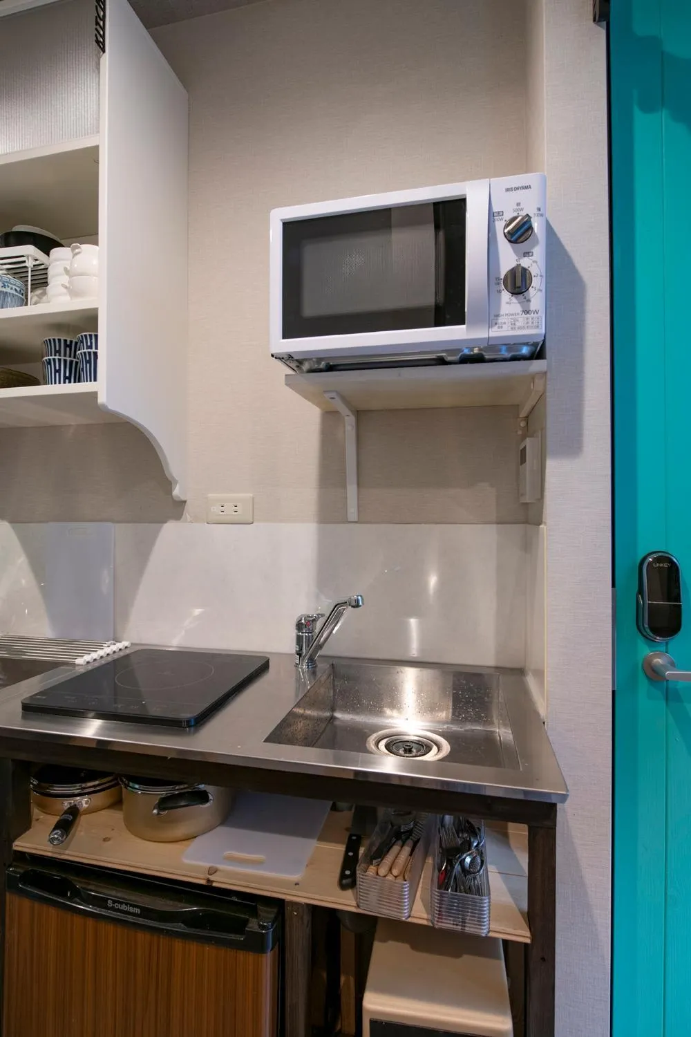 Kitchen or kitchenette in Room Inn Shanghai 横浜中華街 Room3