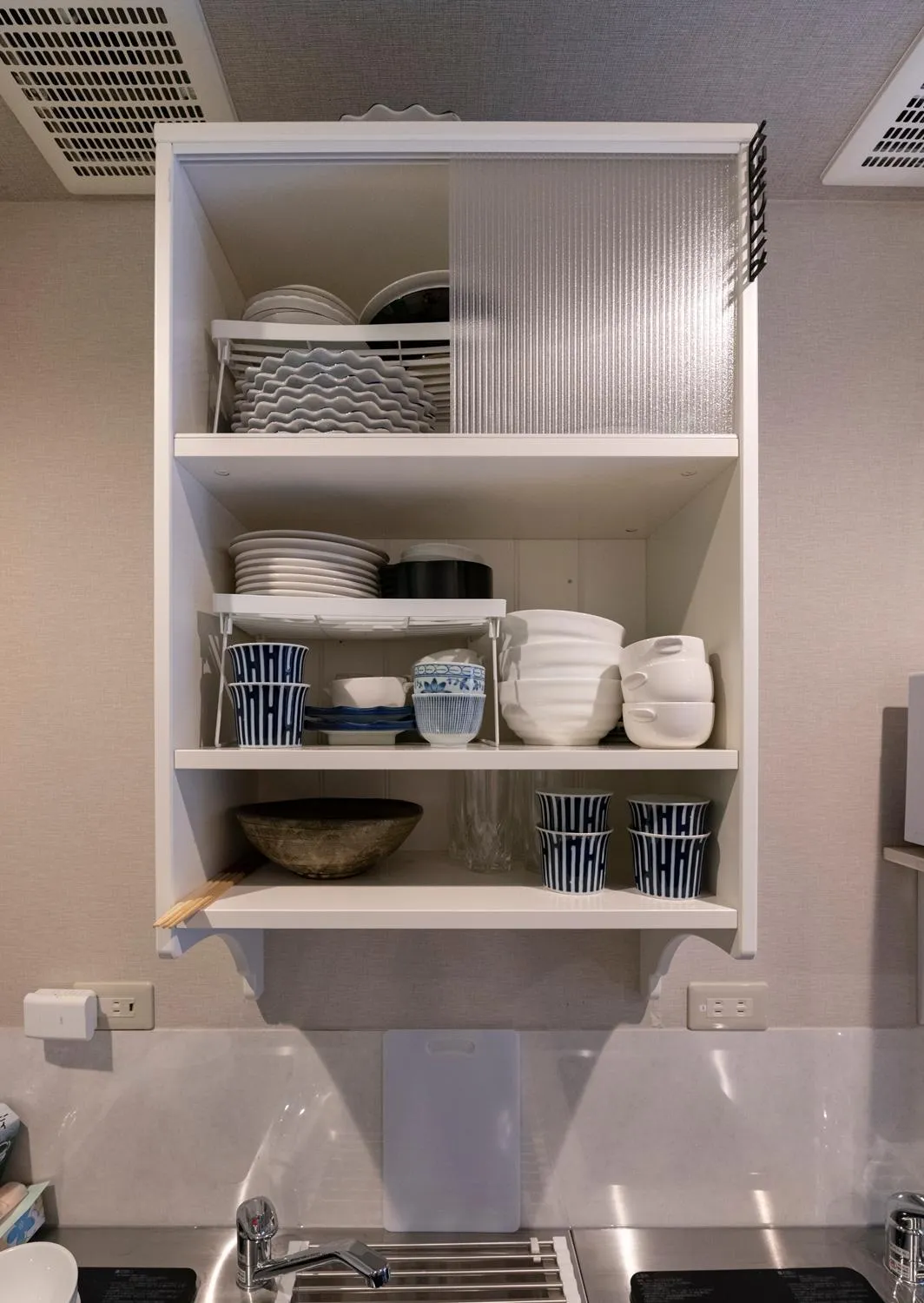 Kitchen or kitchenette in Room Inn Shanghai 横浜中華街 Room3