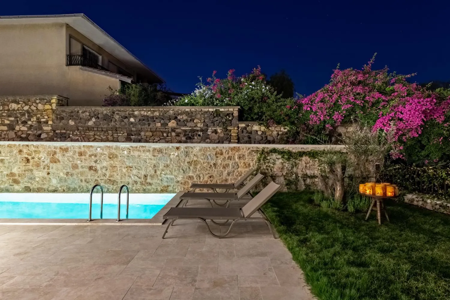 Pool view in Atrium Taş Otel