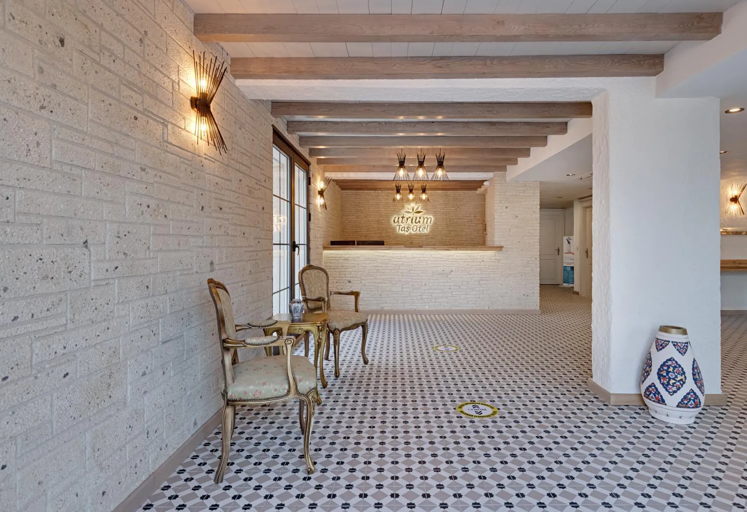 Lobby or reception in Atrium Taş Otel