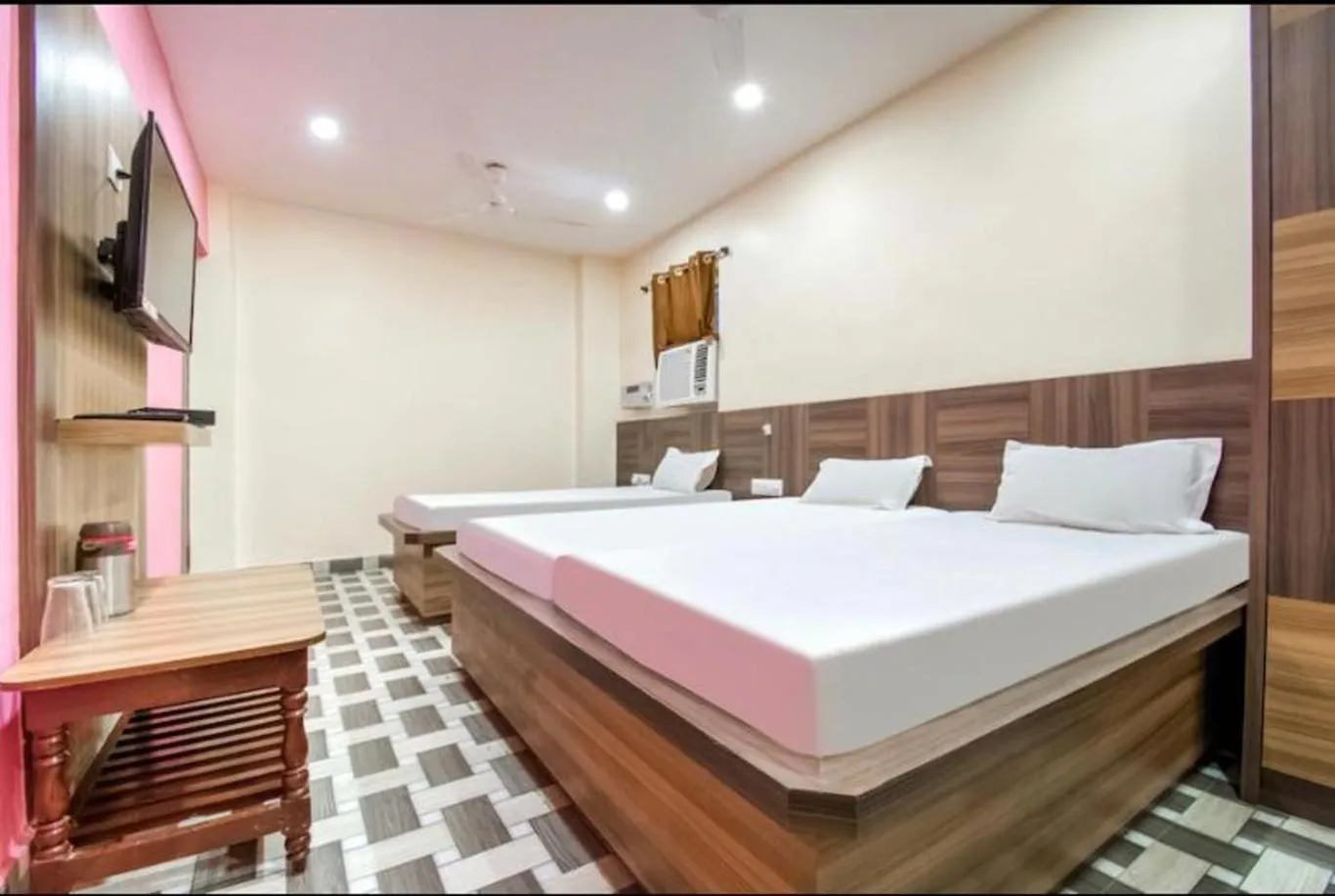 Bed in Hotel Vivek