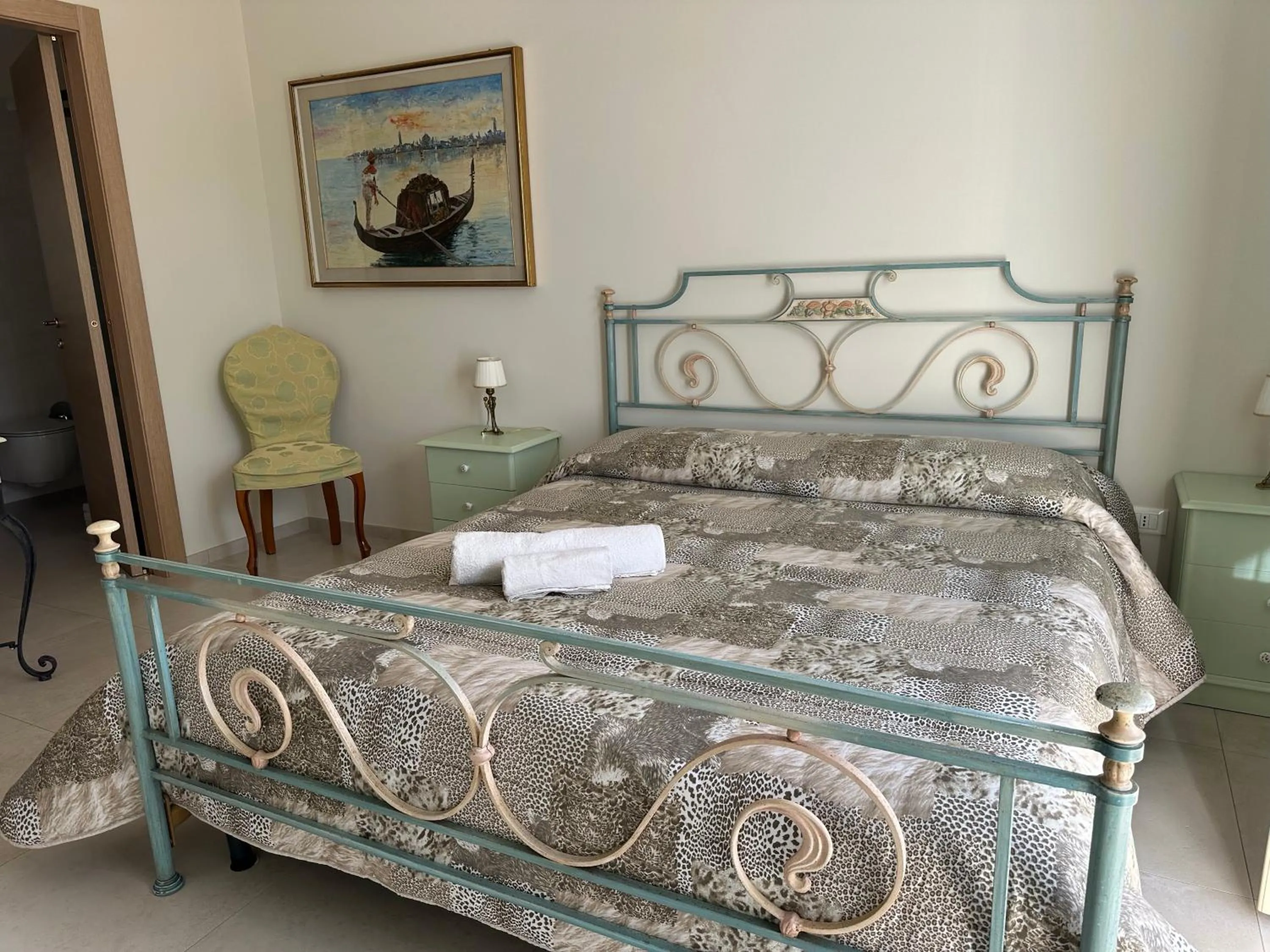 Bedroom, Bed in B&B Bee