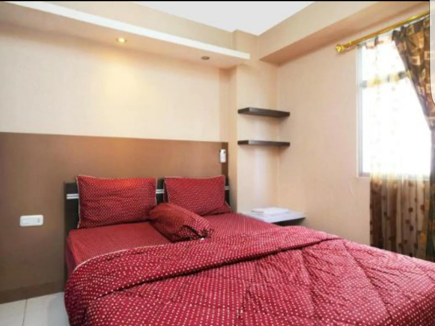 Bed in Kalibata city by Sang Living