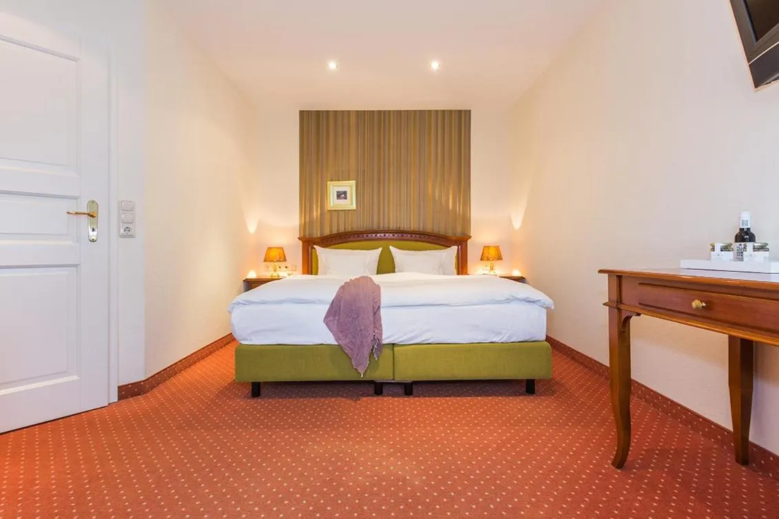 Photo of the whole room, Bed in Romantik Hotel Reichshof