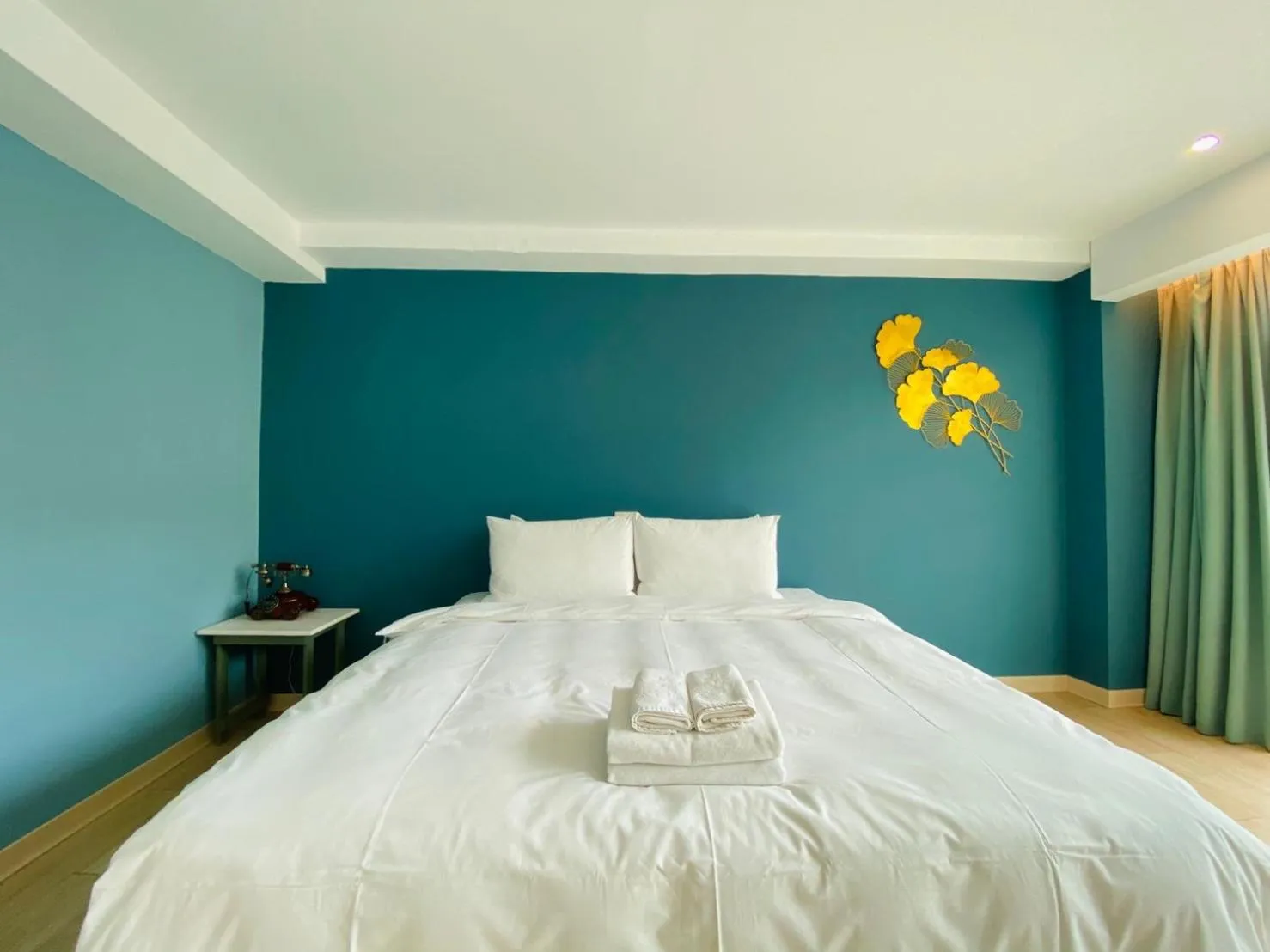 Bed in Taichung EnrichLife Hotel