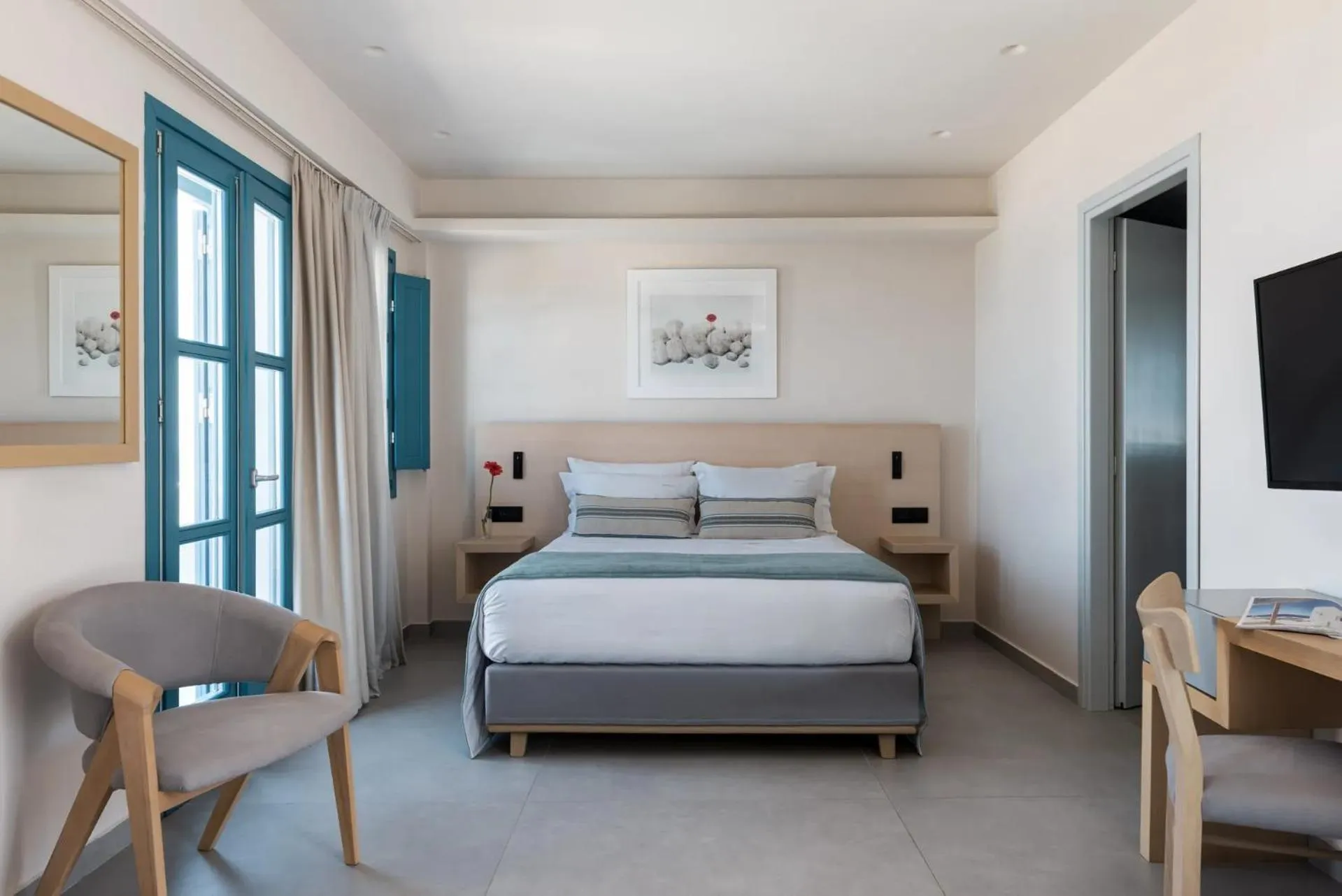 Bed in Aeifos Boutique Hotel