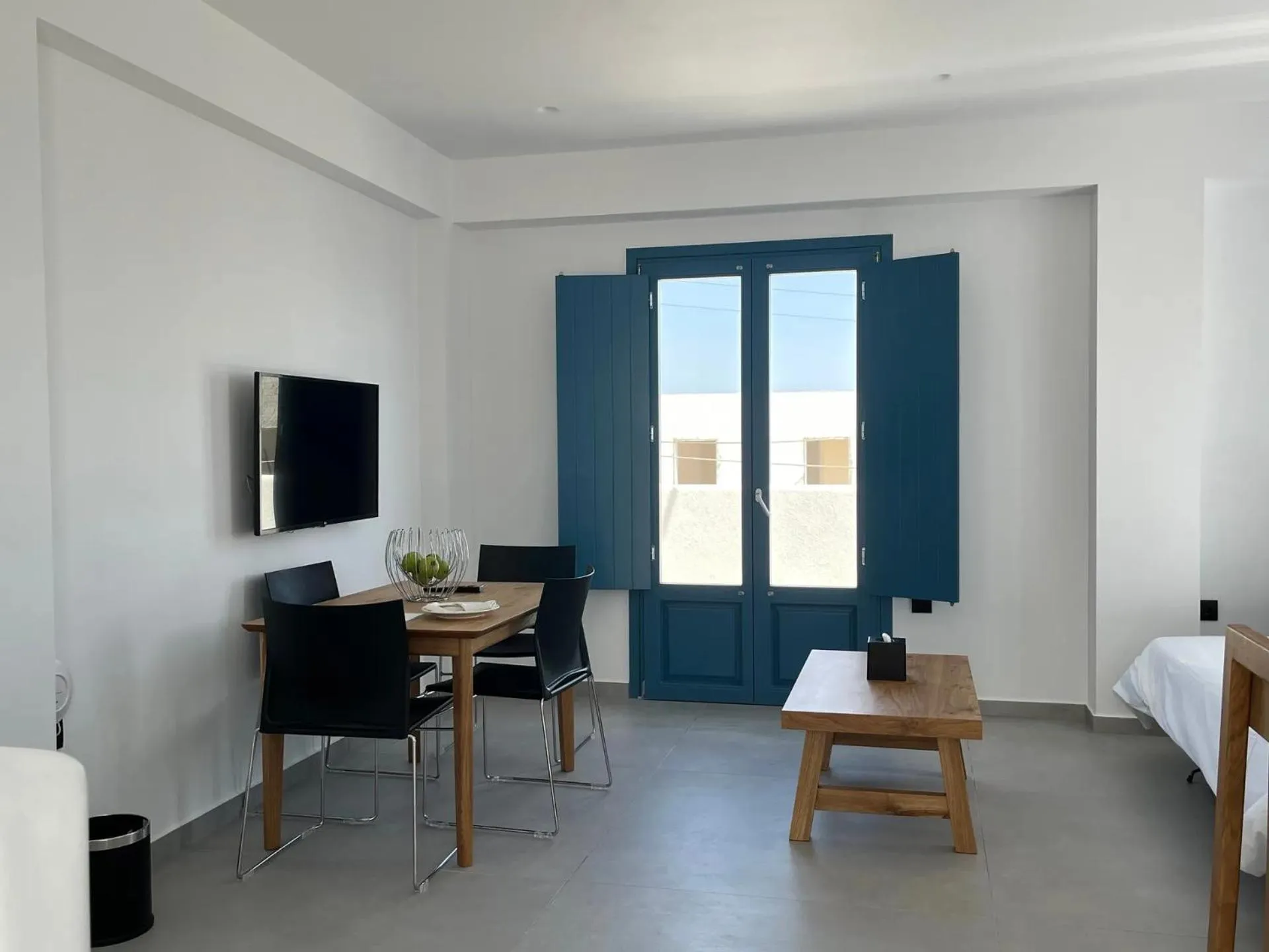 Living room, Bed in Aeifos Boutique Hotel