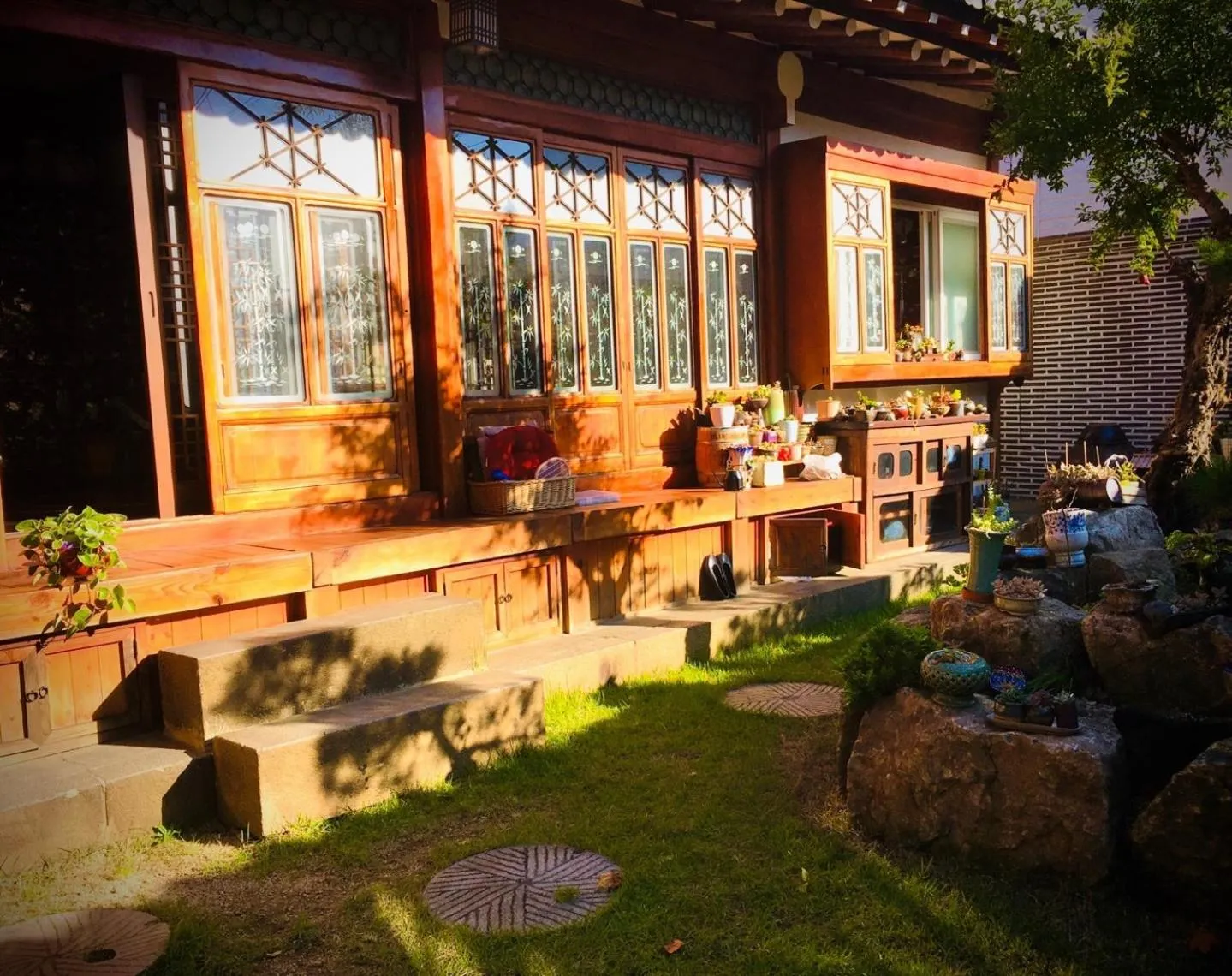 Property building in Hanok1957