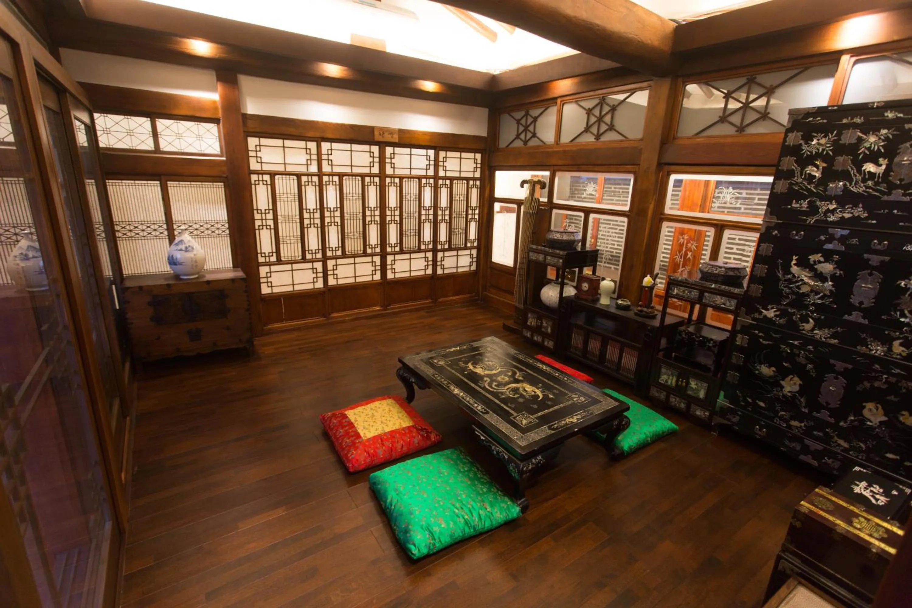 Living room in Hanok1957