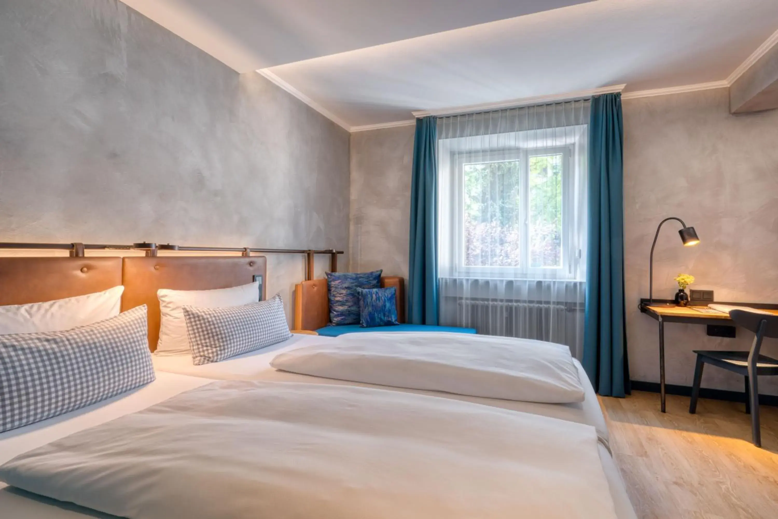 Deluxe Double Room in Unsöld's Factory Hotel Deluxe Double Room in Unsöld's Factory Hotel