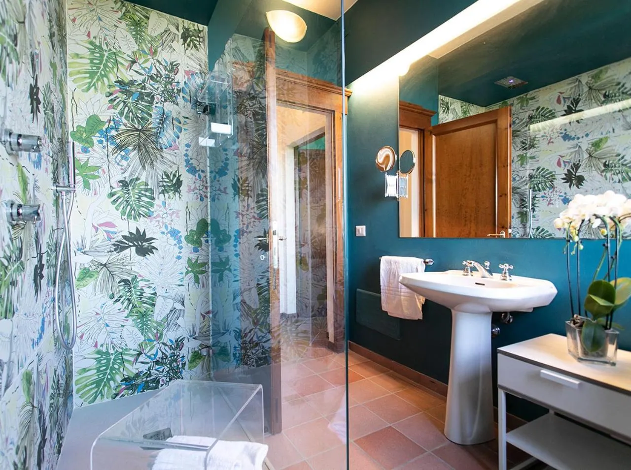 Shower in Villa Santa Chiara