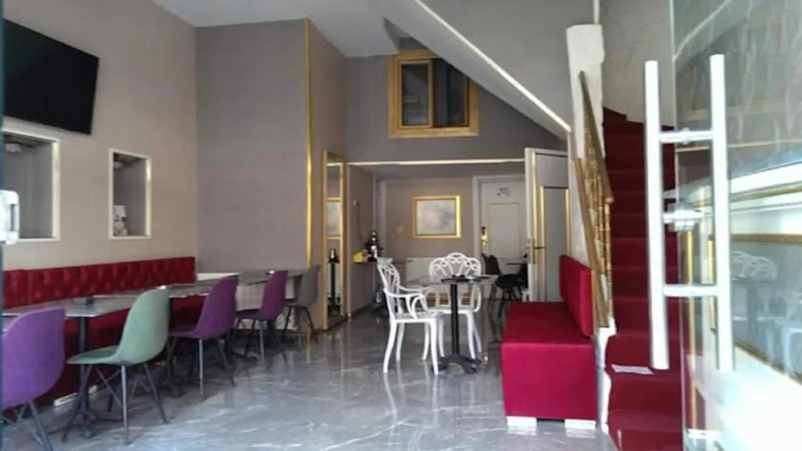 Lobby or reception in RHYTHM HOTEL