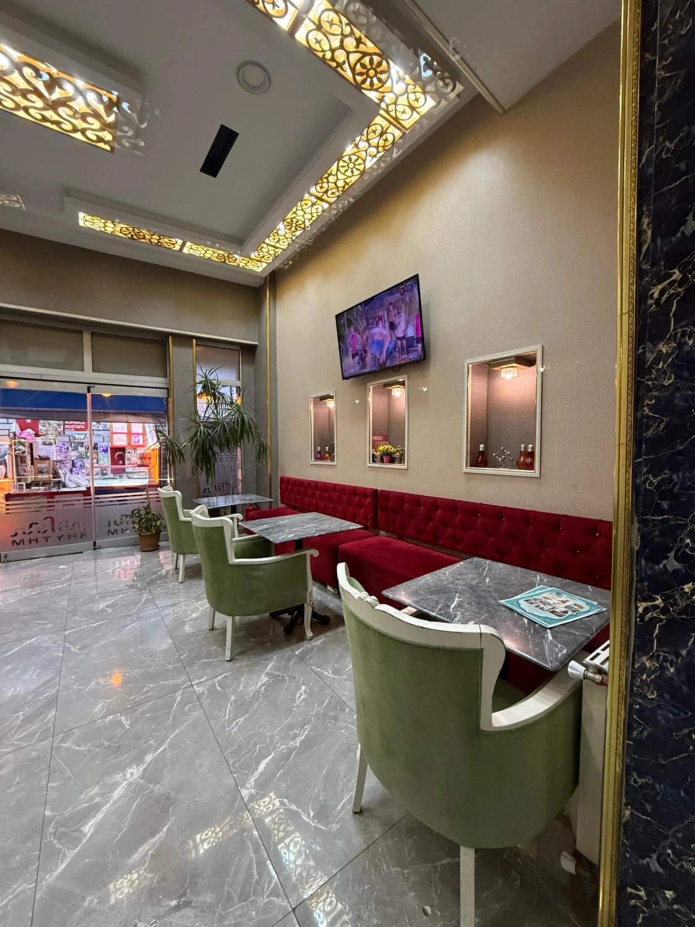 Lobby or reception in RHYTHM HOTEL