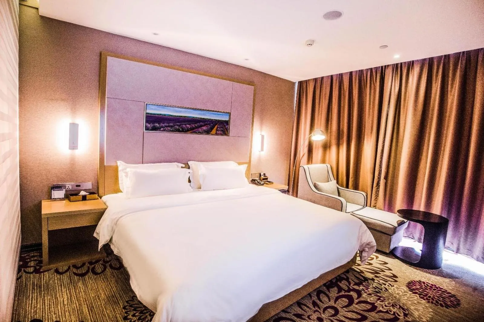 Bed in Lavande Hotel Zhumadian High Speed ​​Railway Station