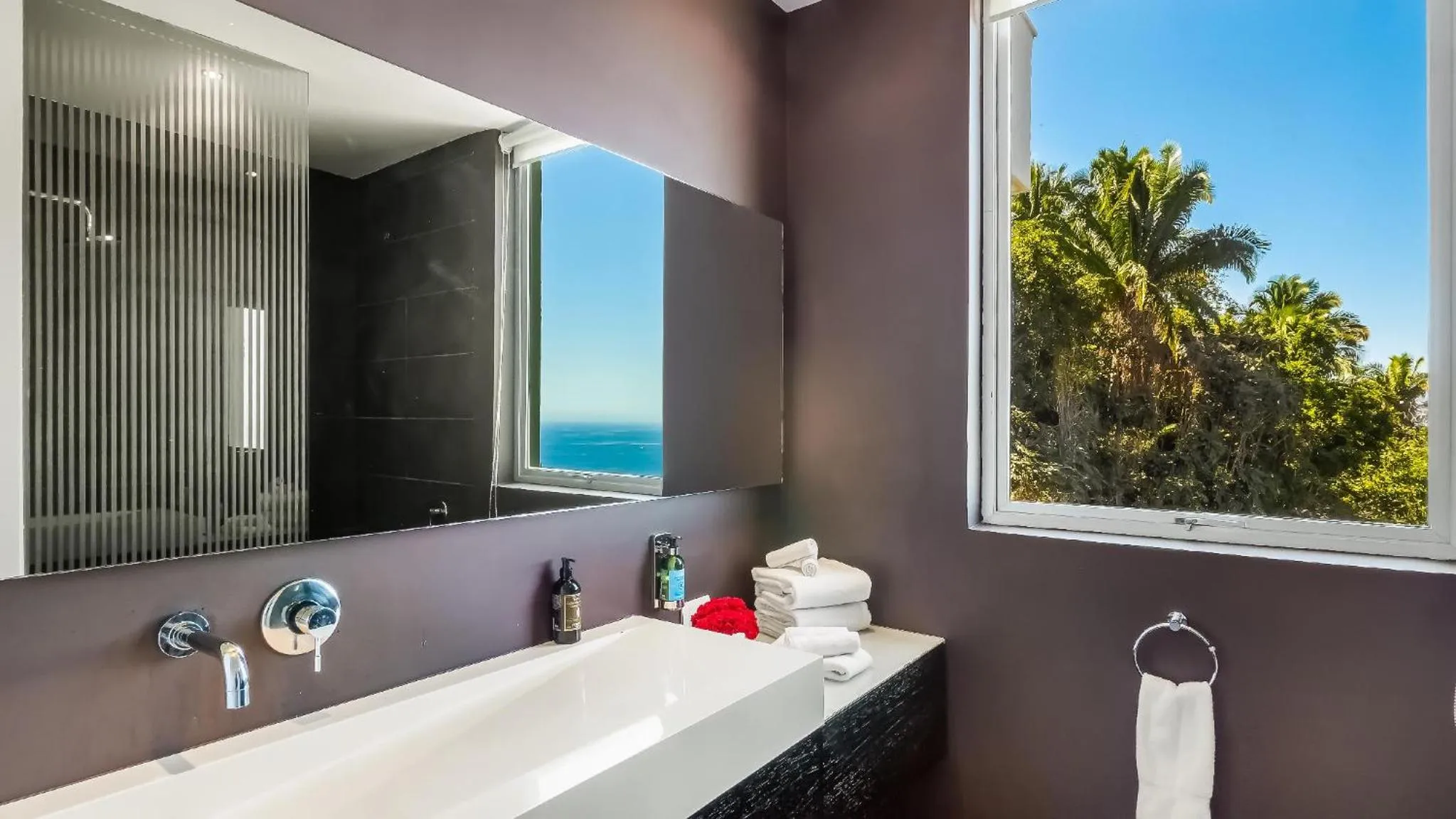 Bathroom in Avalon - 401 Luxury & Breathtaking Sunset Views