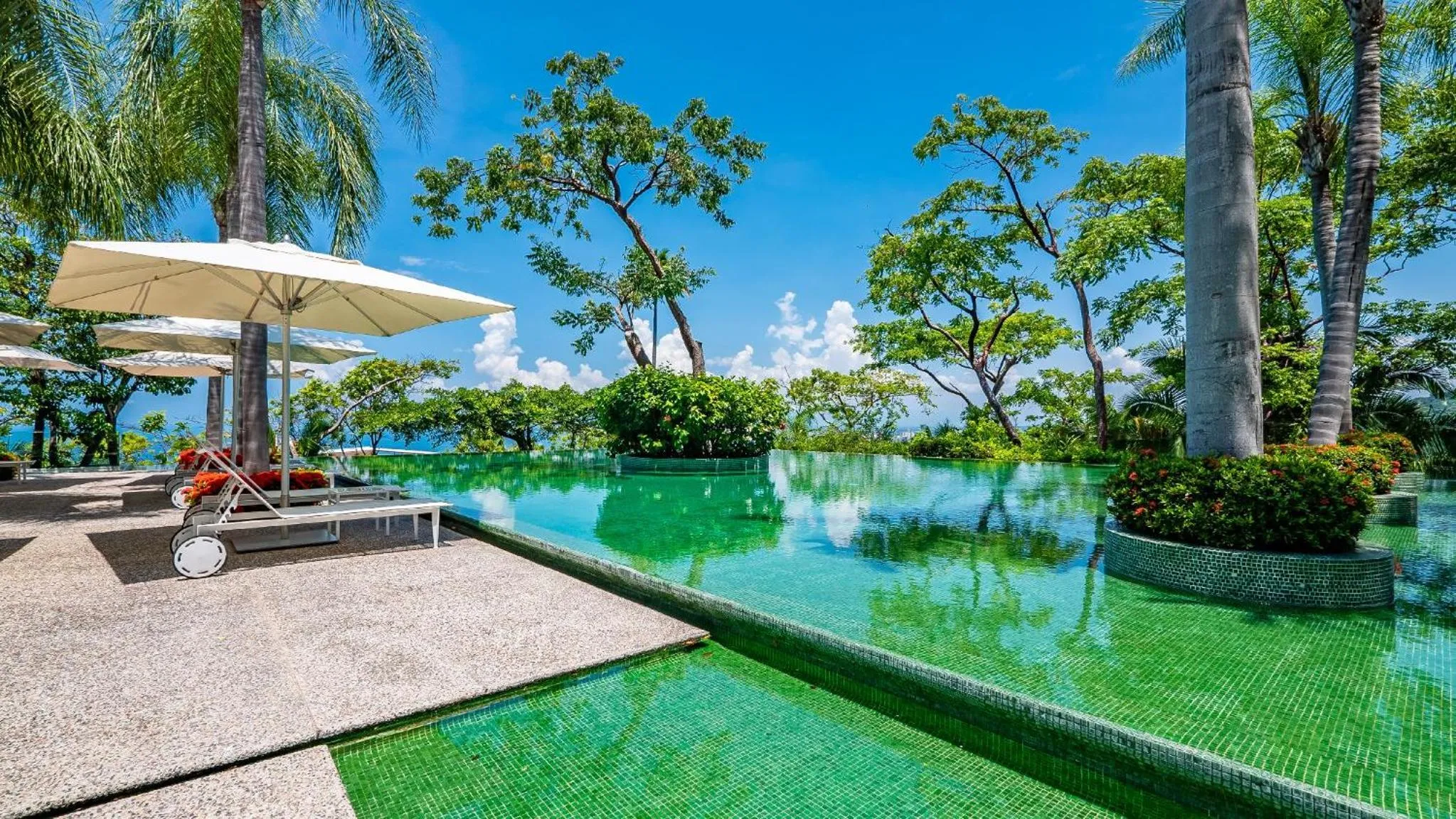 Swimming pool in Avalon - 401 Luxury & Breathtaking Sunset Views