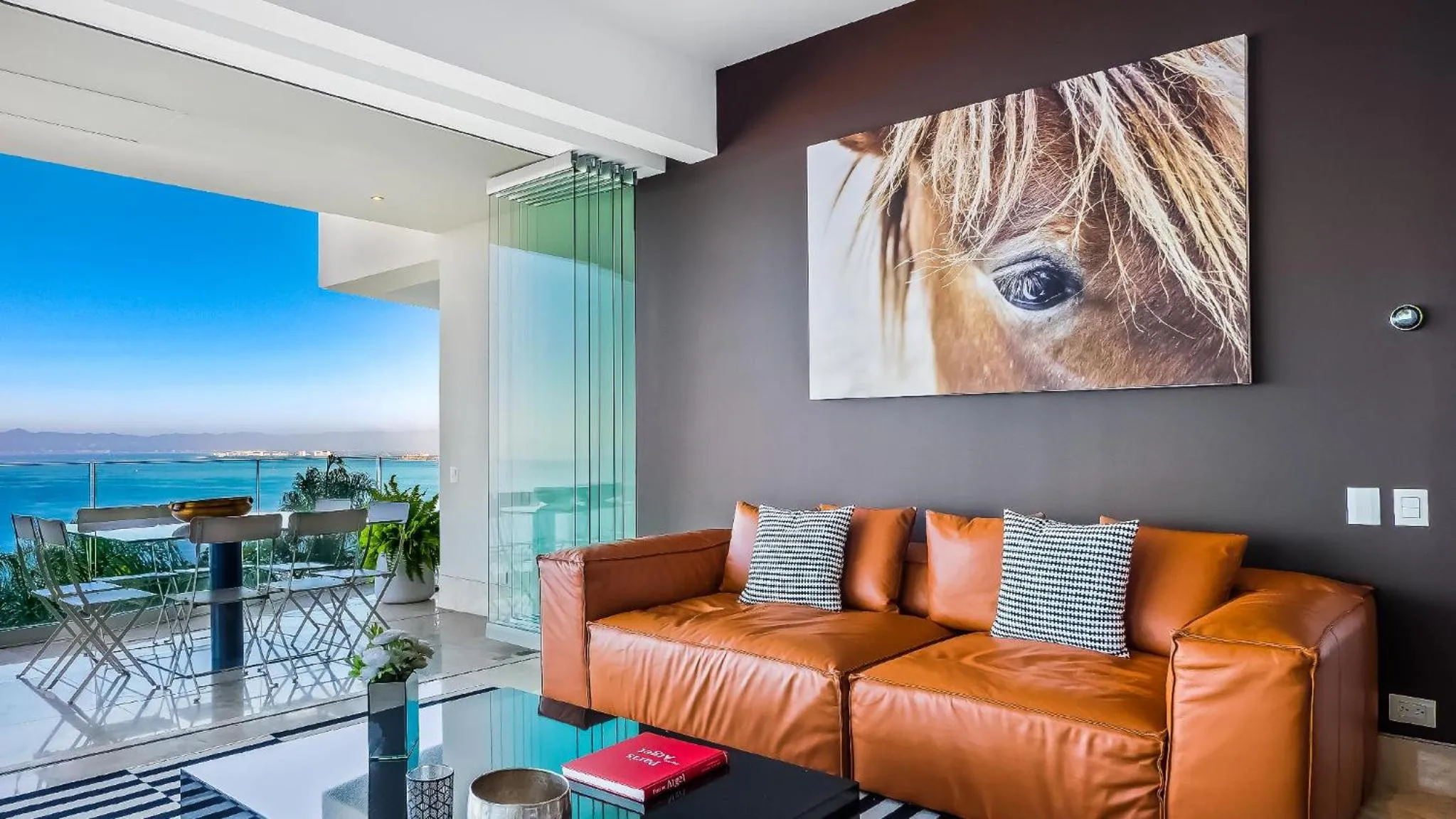 Balcony/Terrace in Avalon - 401 Luxury & Breathtaking Sunset Views