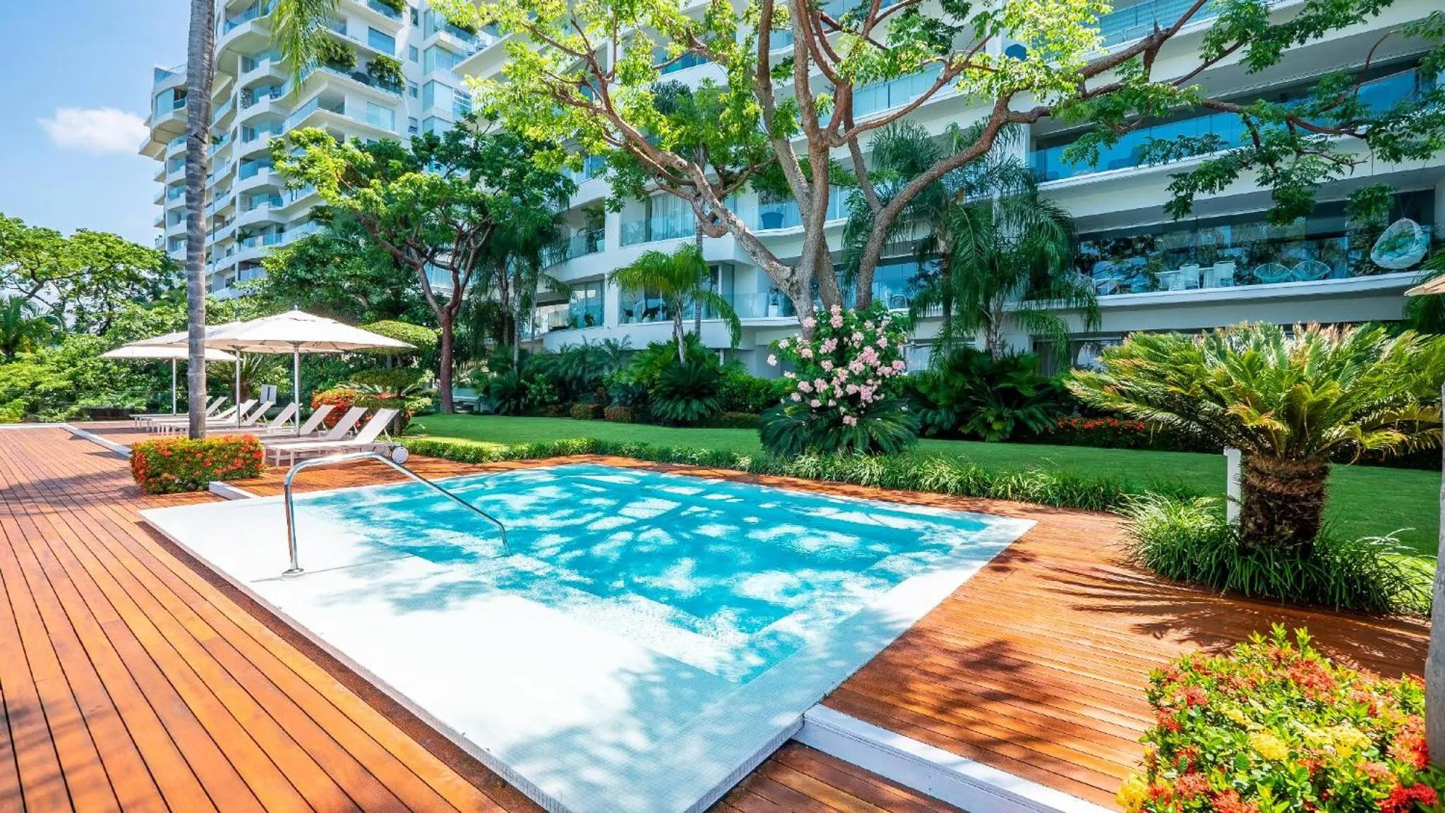 Other in Avalon - 801 Top Sky Bar Pool 3 BR in Amapas