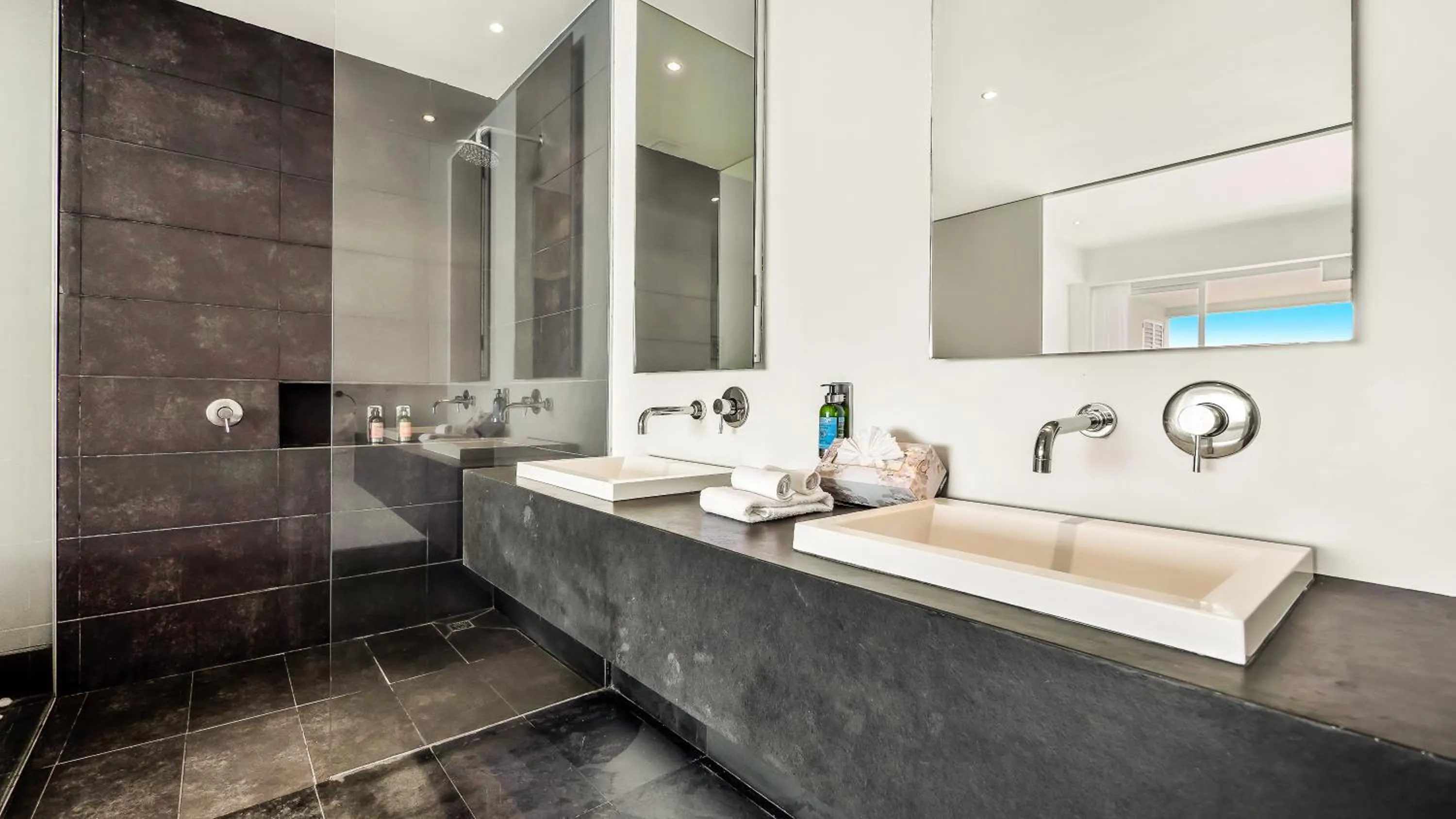 Bathroom in Avalon - 801 Top Sky Bar Pool 3 BR in Amapas