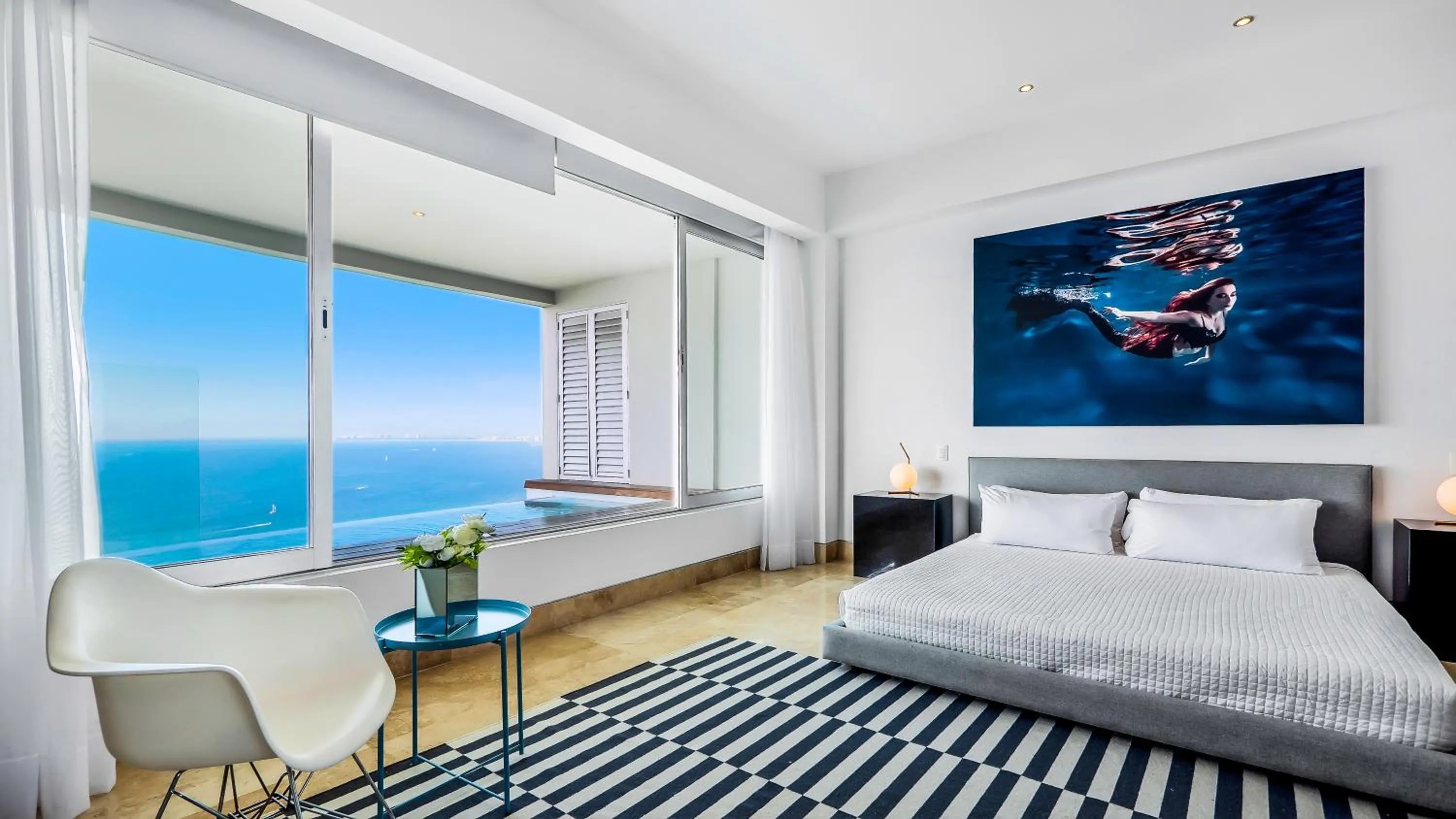 Bedroom, Bed in Avalon - 801 Top Sky Bar Pool 3 BR in Amapas