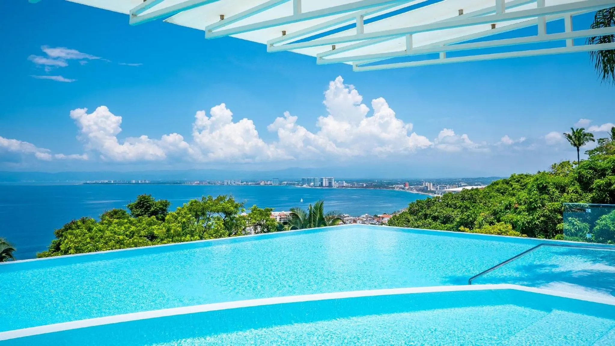 Other in Avalon - 801 Top Sky Bar Pool 3 BR in Amapas