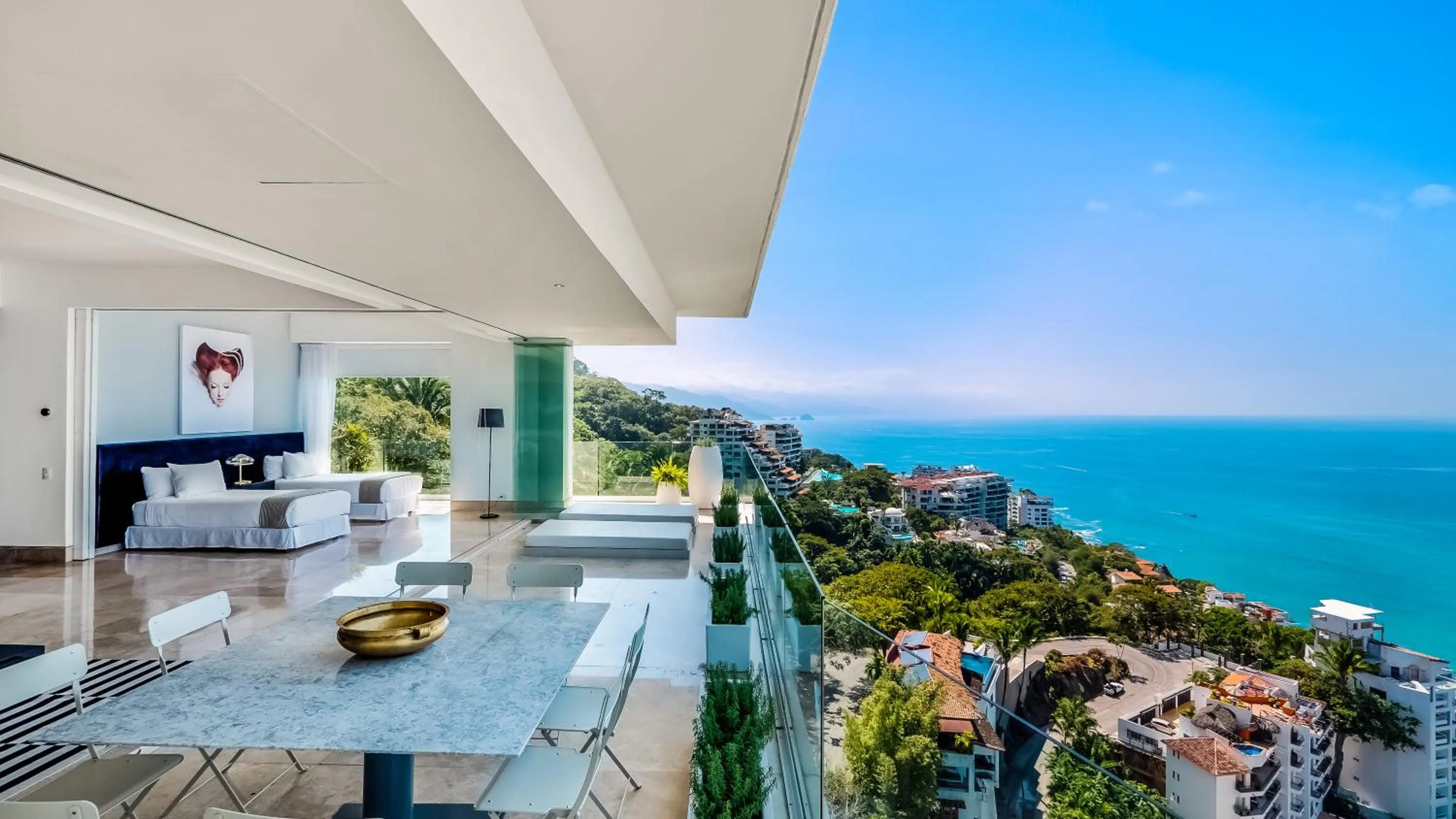 Patio in Avalon - 801 Top Sky Bar Pool 3 BR in Amapas