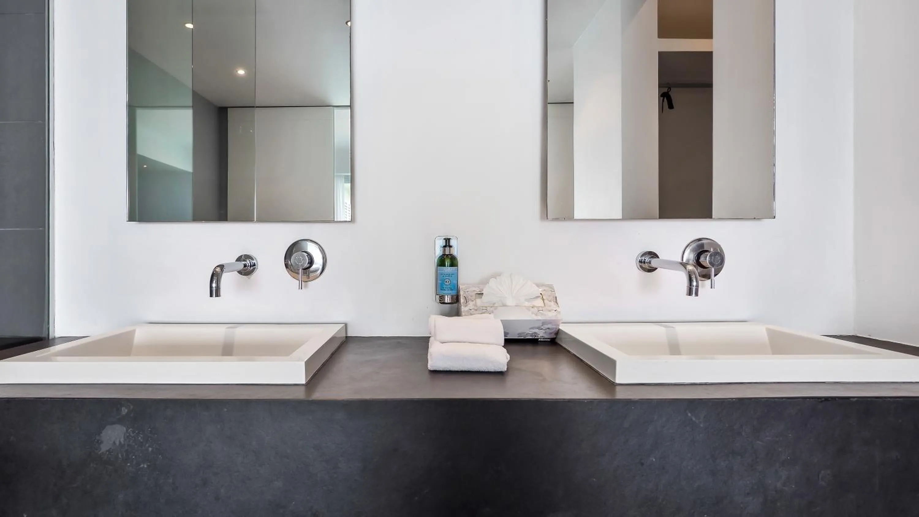 Bathroom in Avalon - 801 Top Sky Bar Pool 3 BR in Amapas