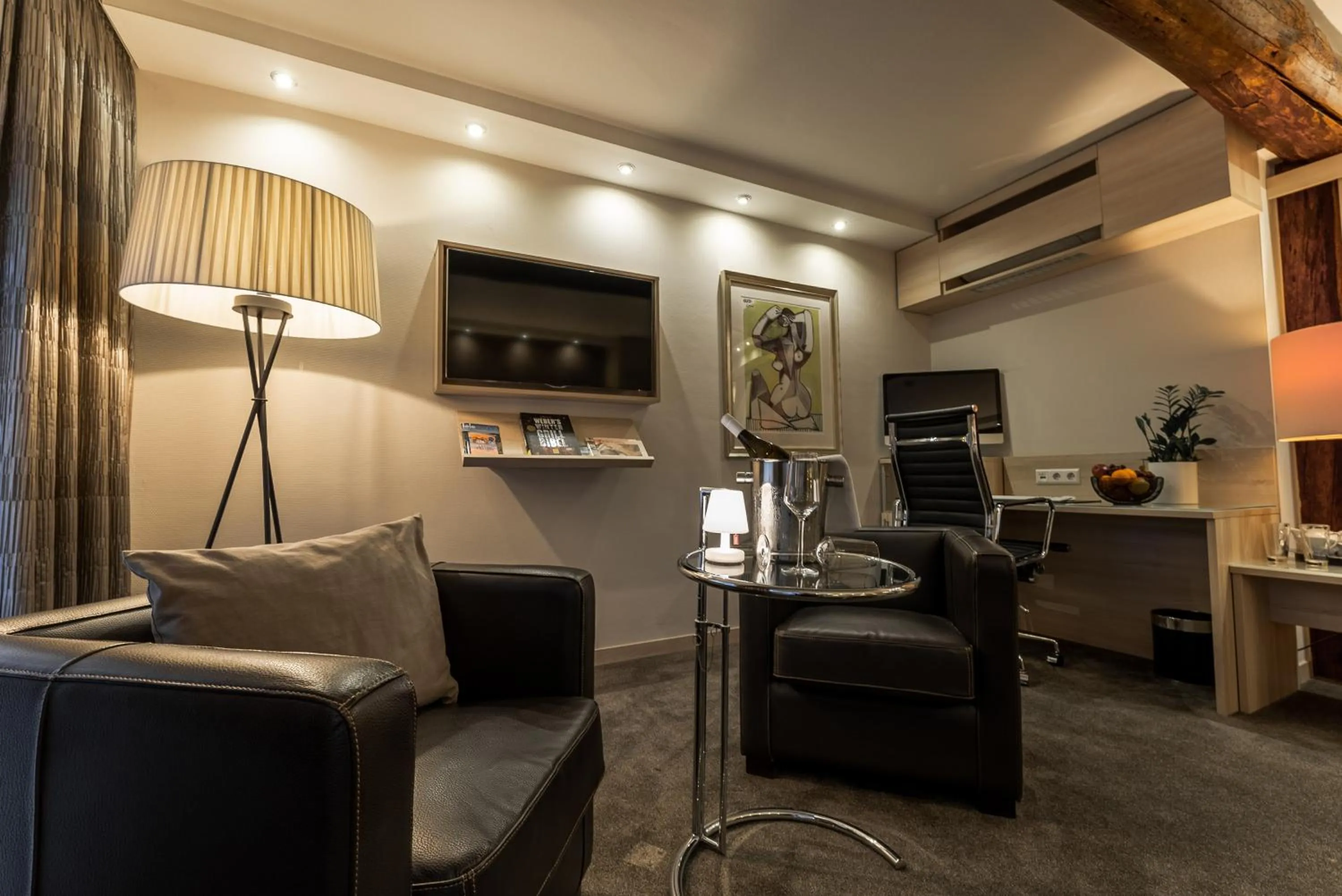 Photo of the whole room in Hotel An der Wasserburg