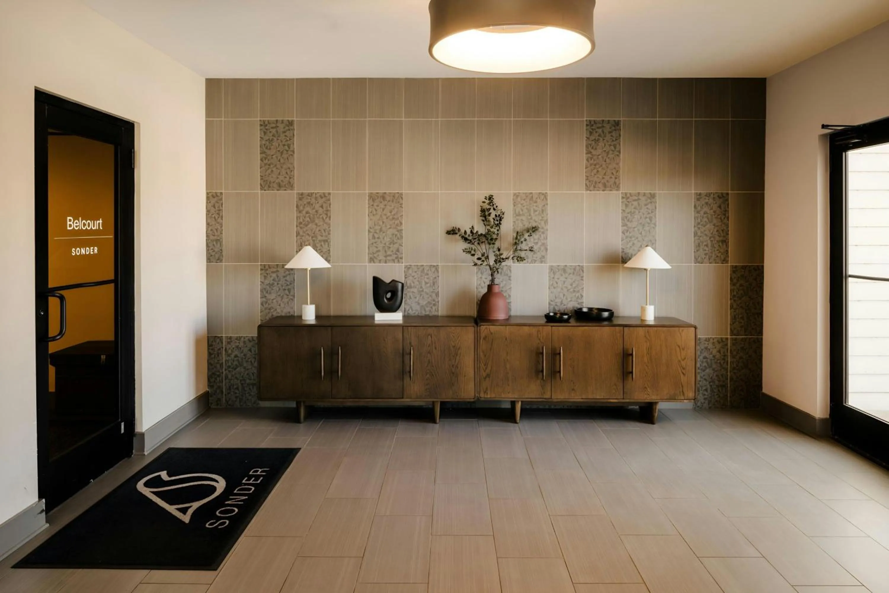 Lobby or reception in Sonder by Marriott Bonvoy Belcourt Apartments Hillsboro Village